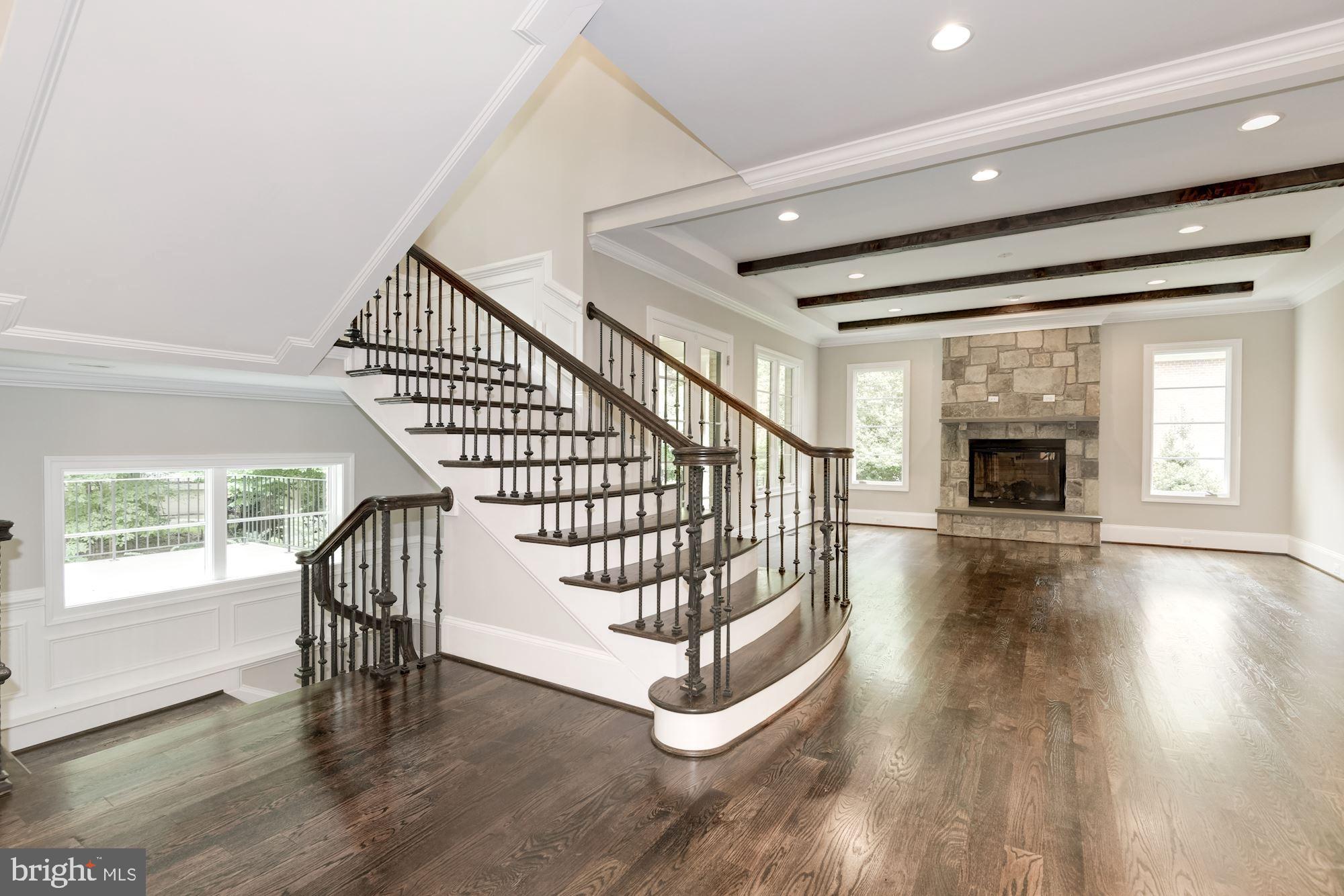 LANGLEY FOREST - Residential