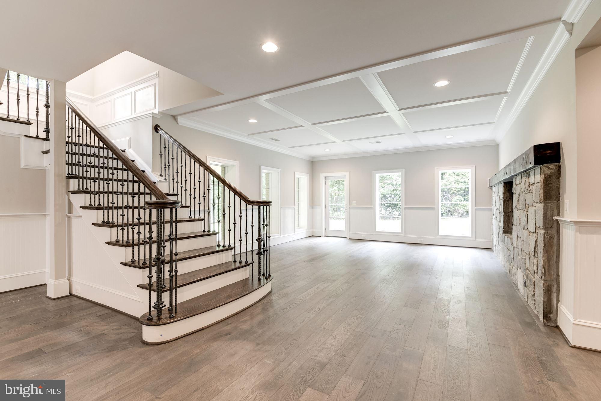 LANGLEY FOREST - Residential