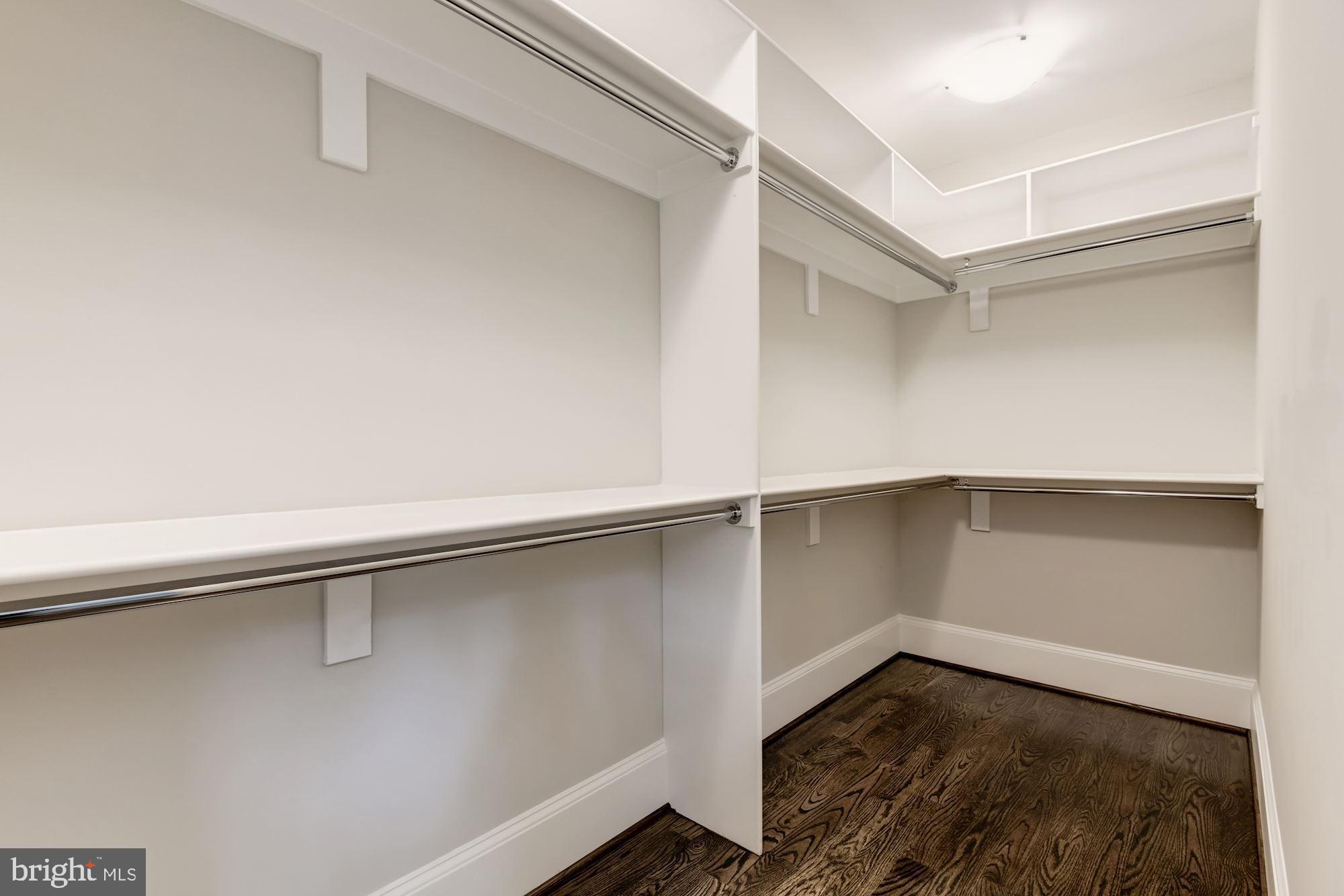 LANGLEY FOREST - Residential