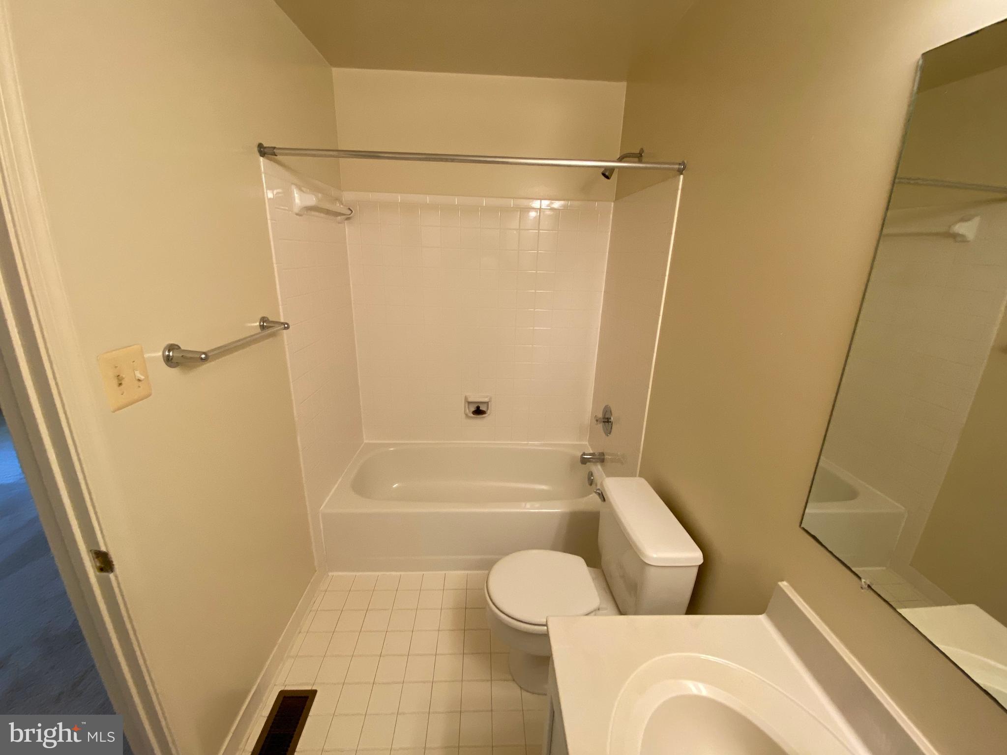 MANOR VILLAGE - Residential Lease