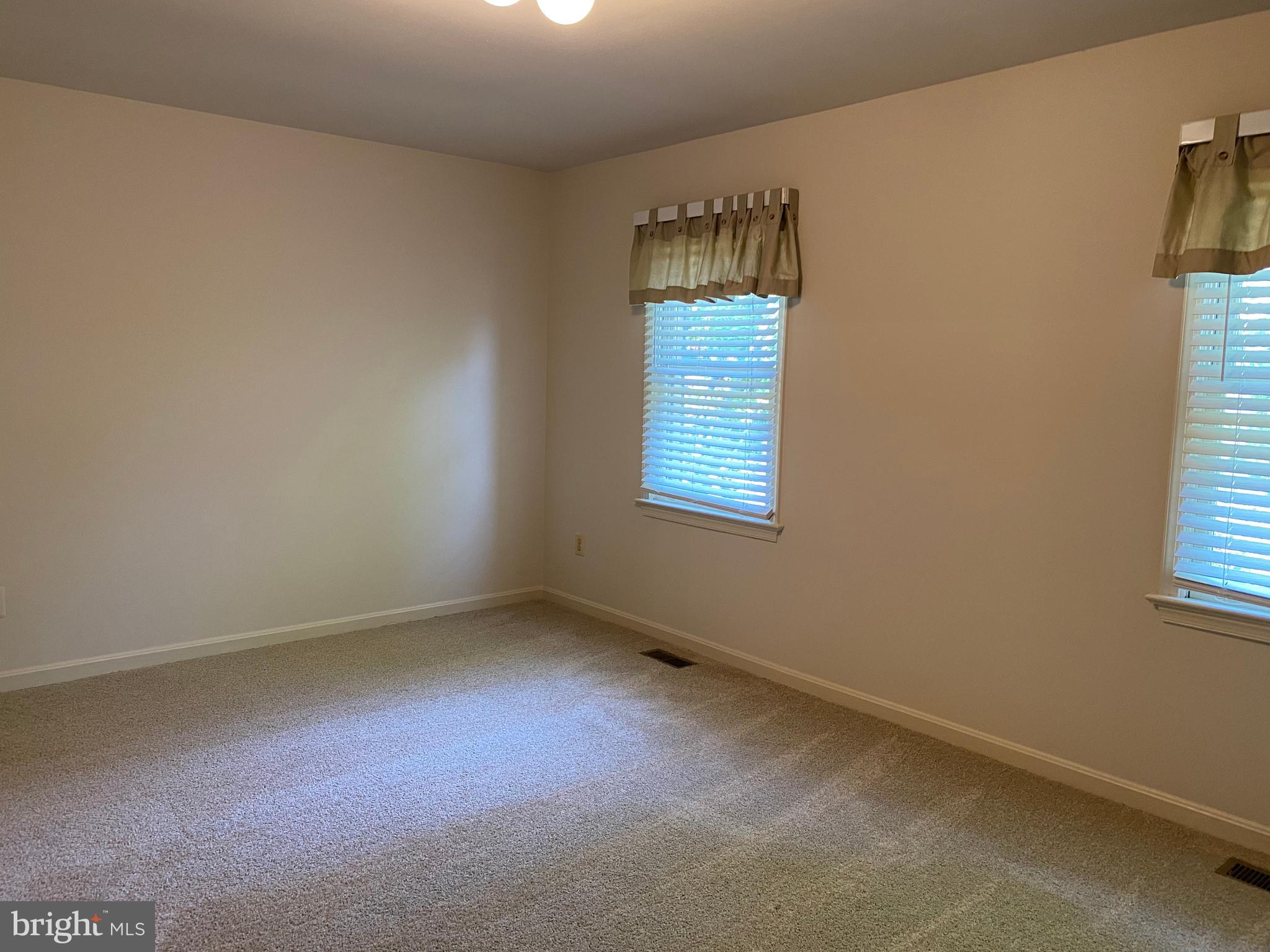 MANOR VILLAGE - Residential Lease