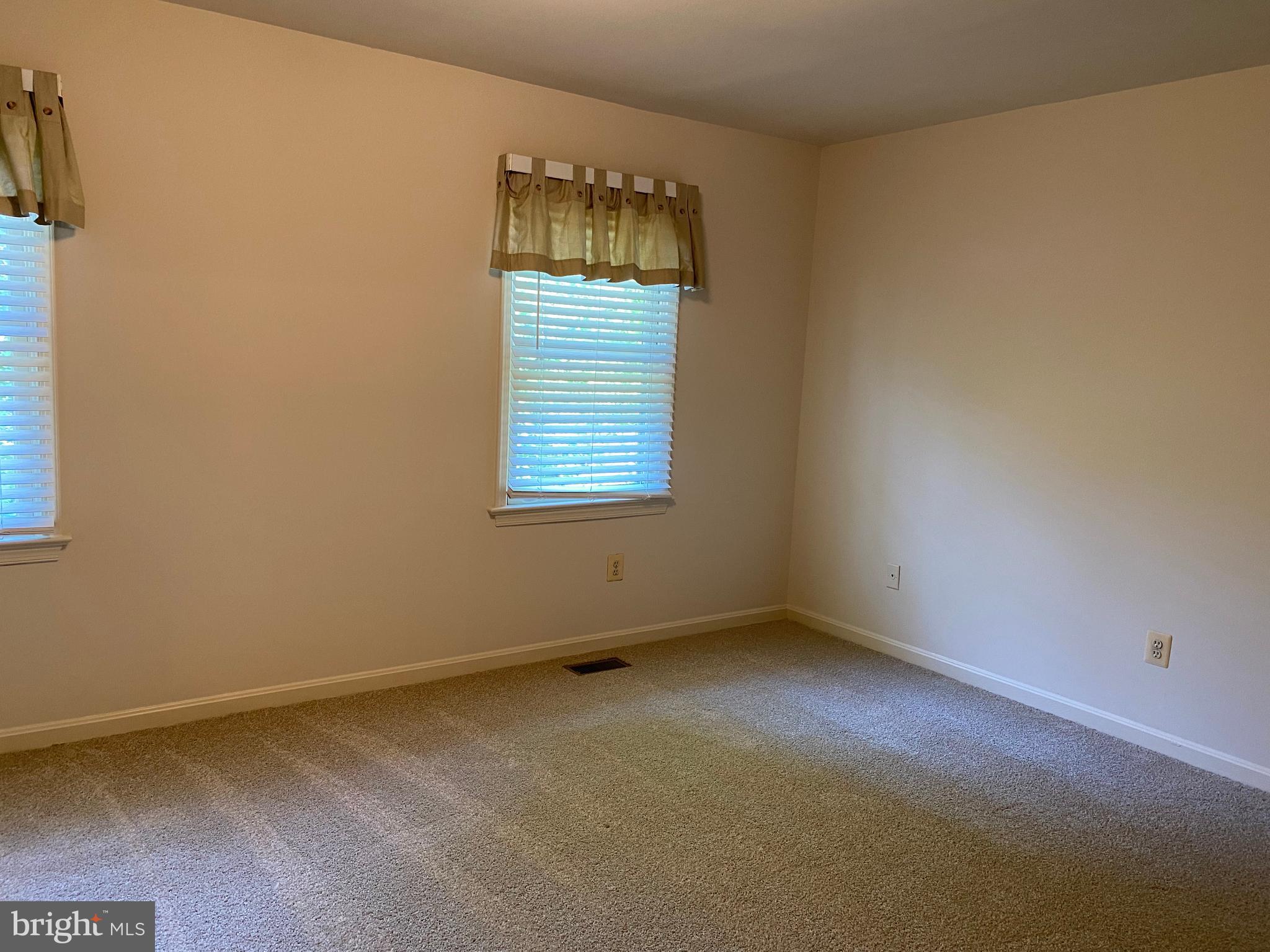 MANOR VILLAGE - Residential Lease