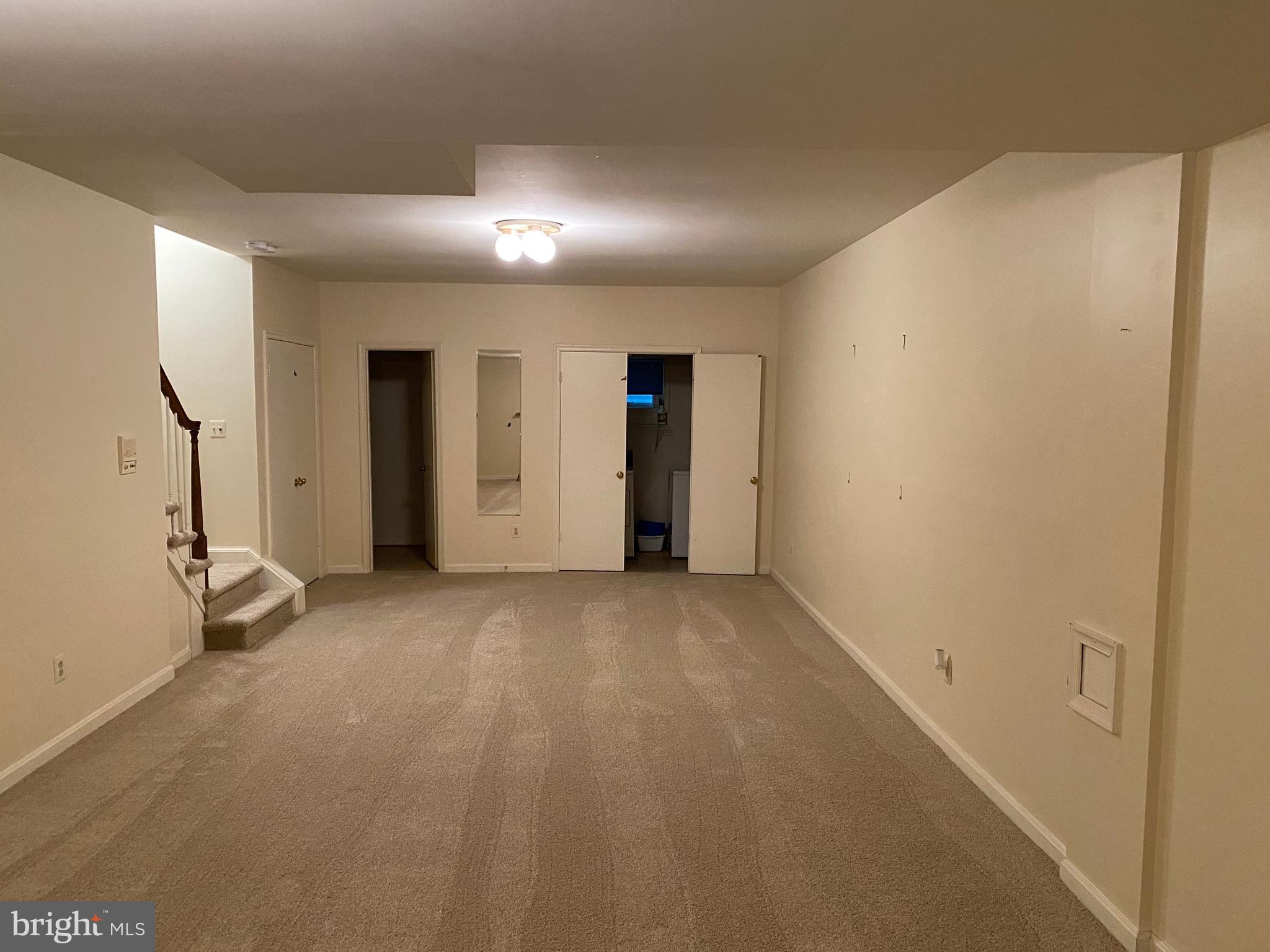 MANOR VILLAGE - Residential Lease