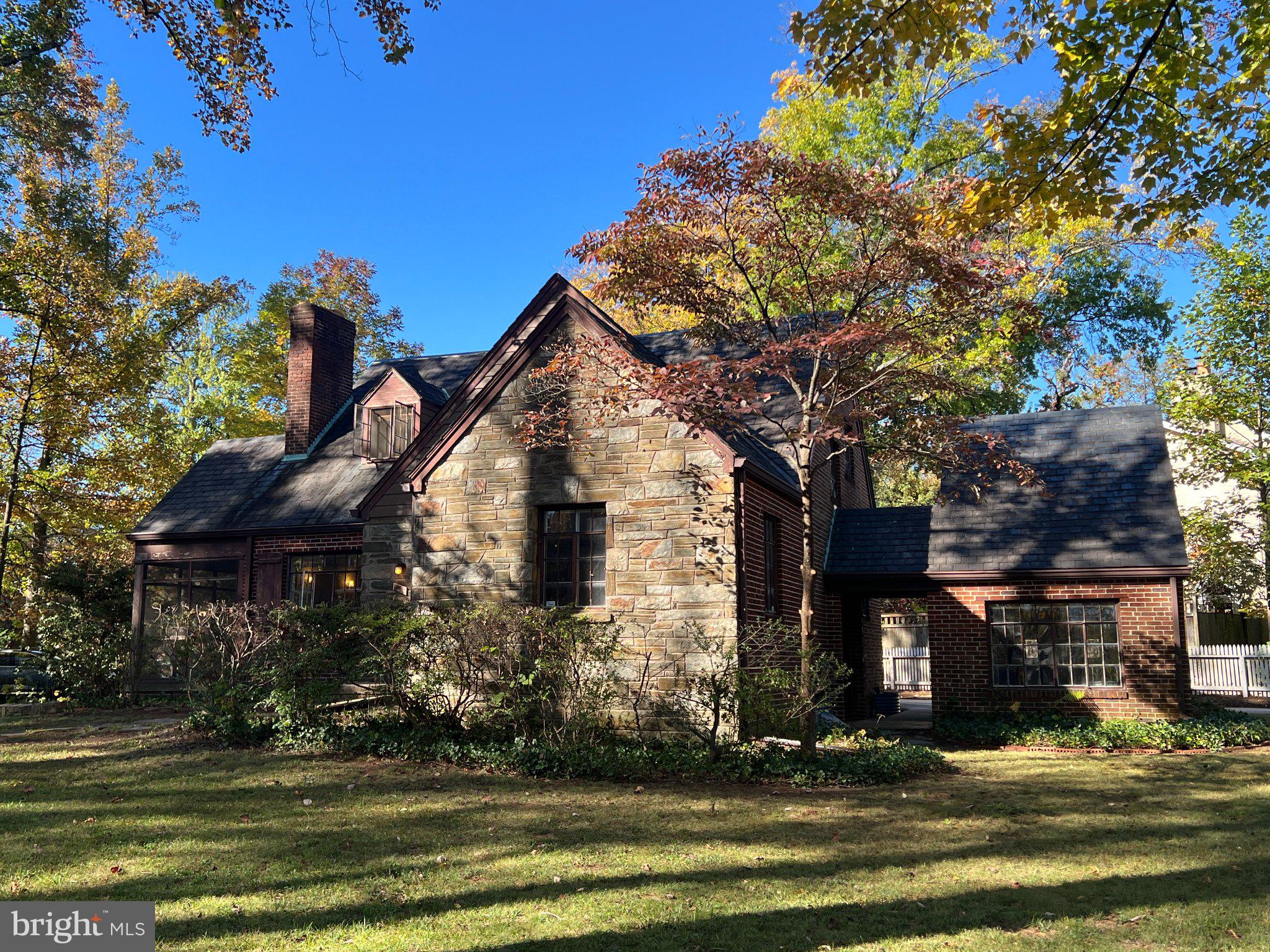 5401 HUNTINGTON PARKWAY