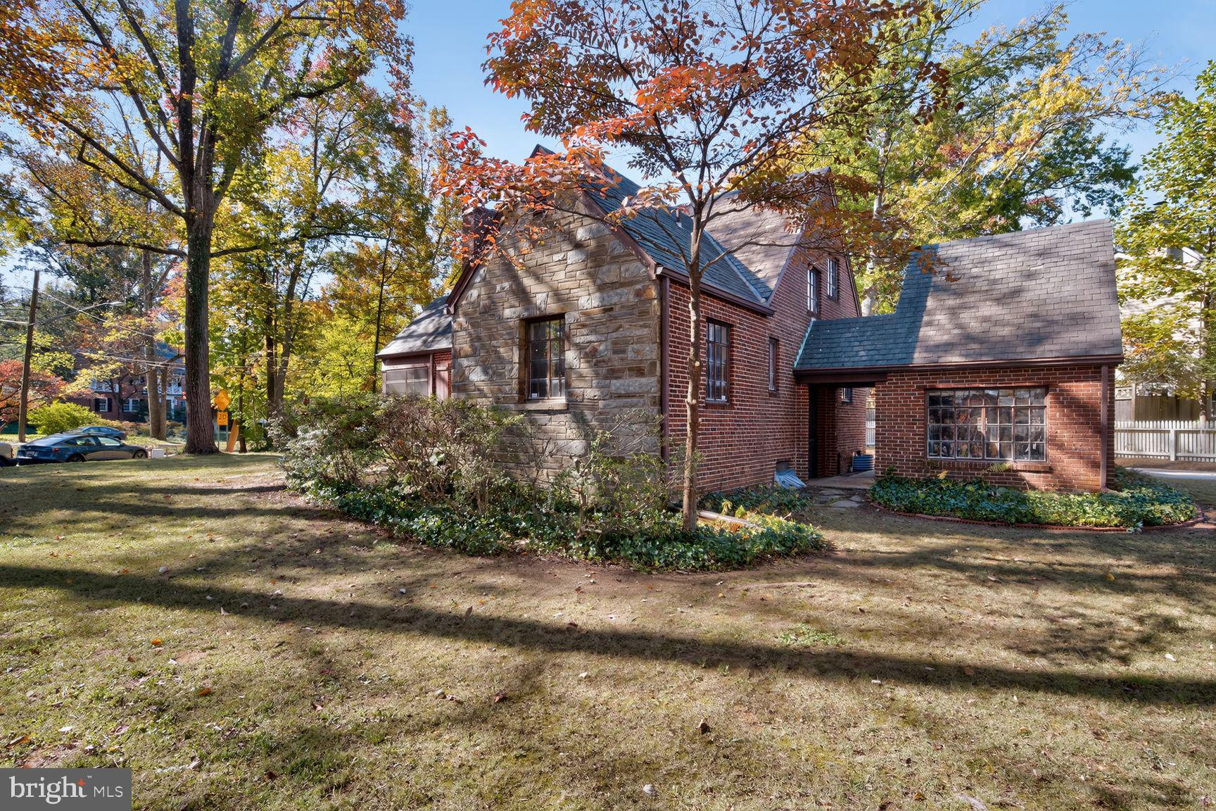 5401 HUNTINGTON PARKWAY