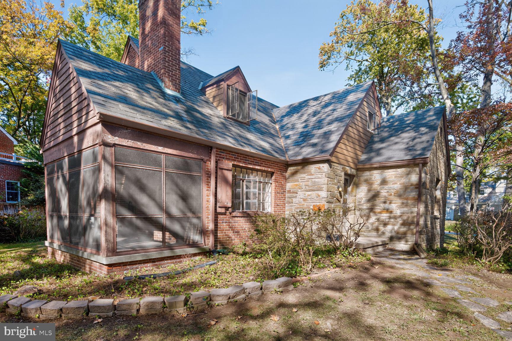 5401 HUNTINGTON PARKWAY