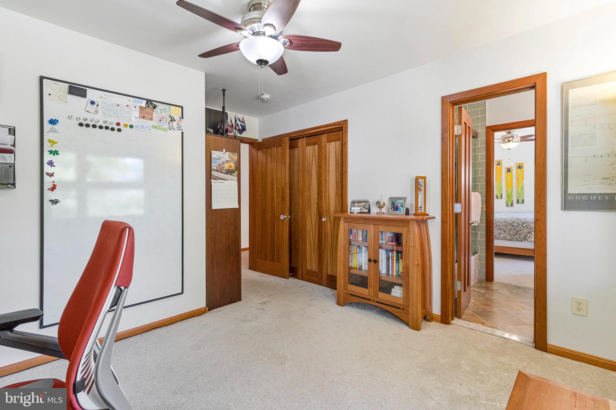 GOLF CLUB MANOR - Residential