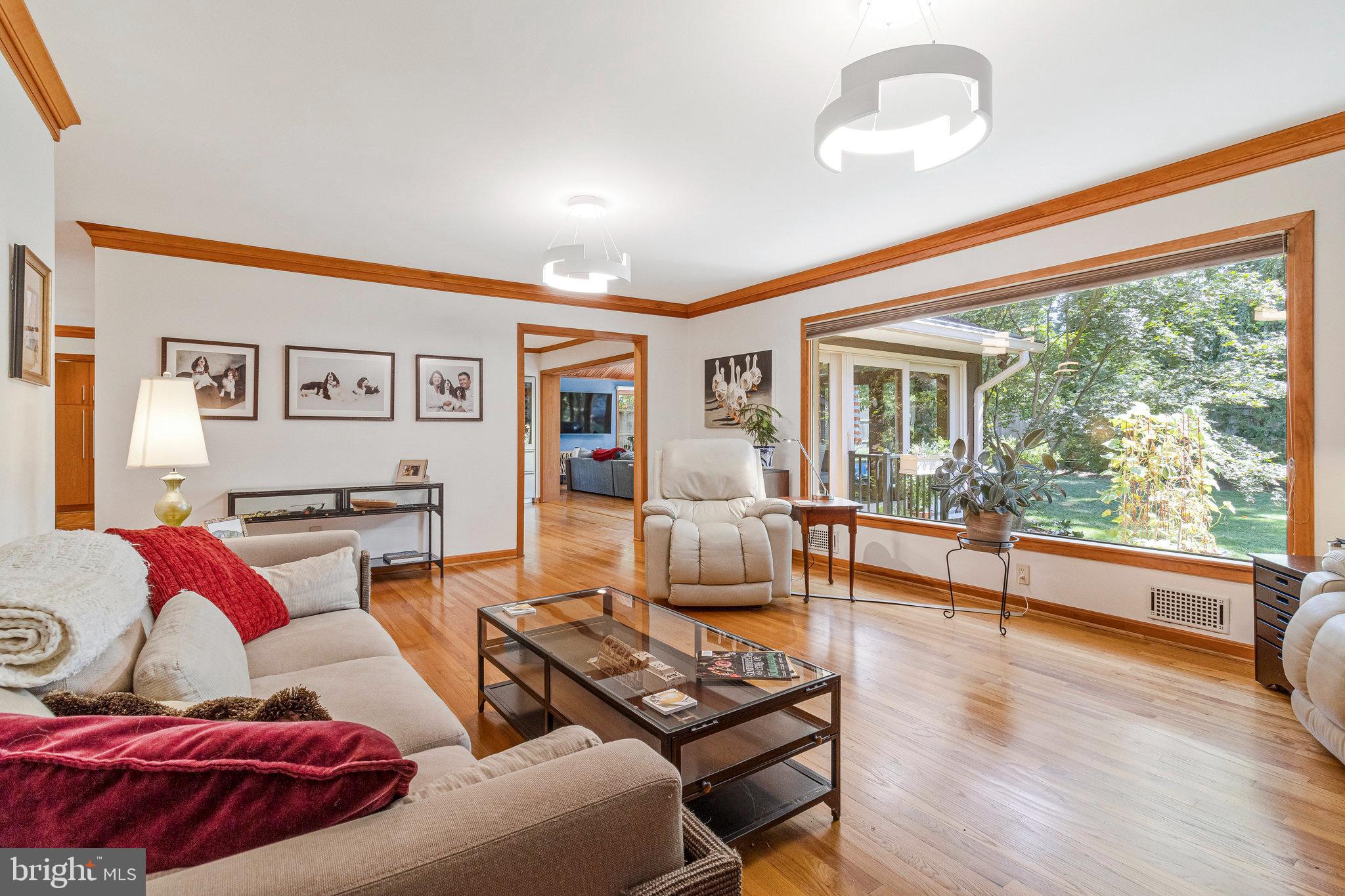 GOLF CLUB MANOR - Residential