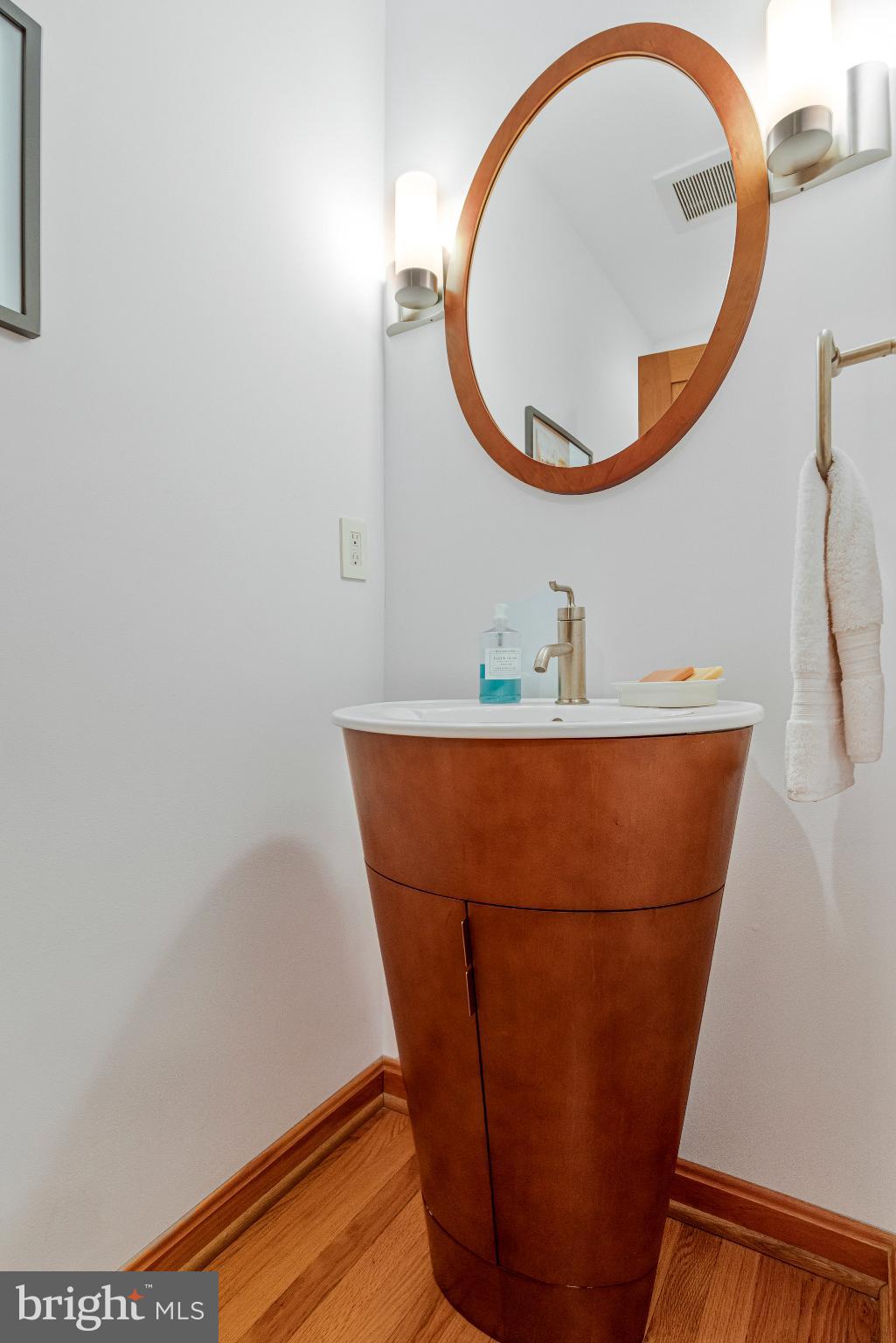 GOLF CLUB MANOR - Residential