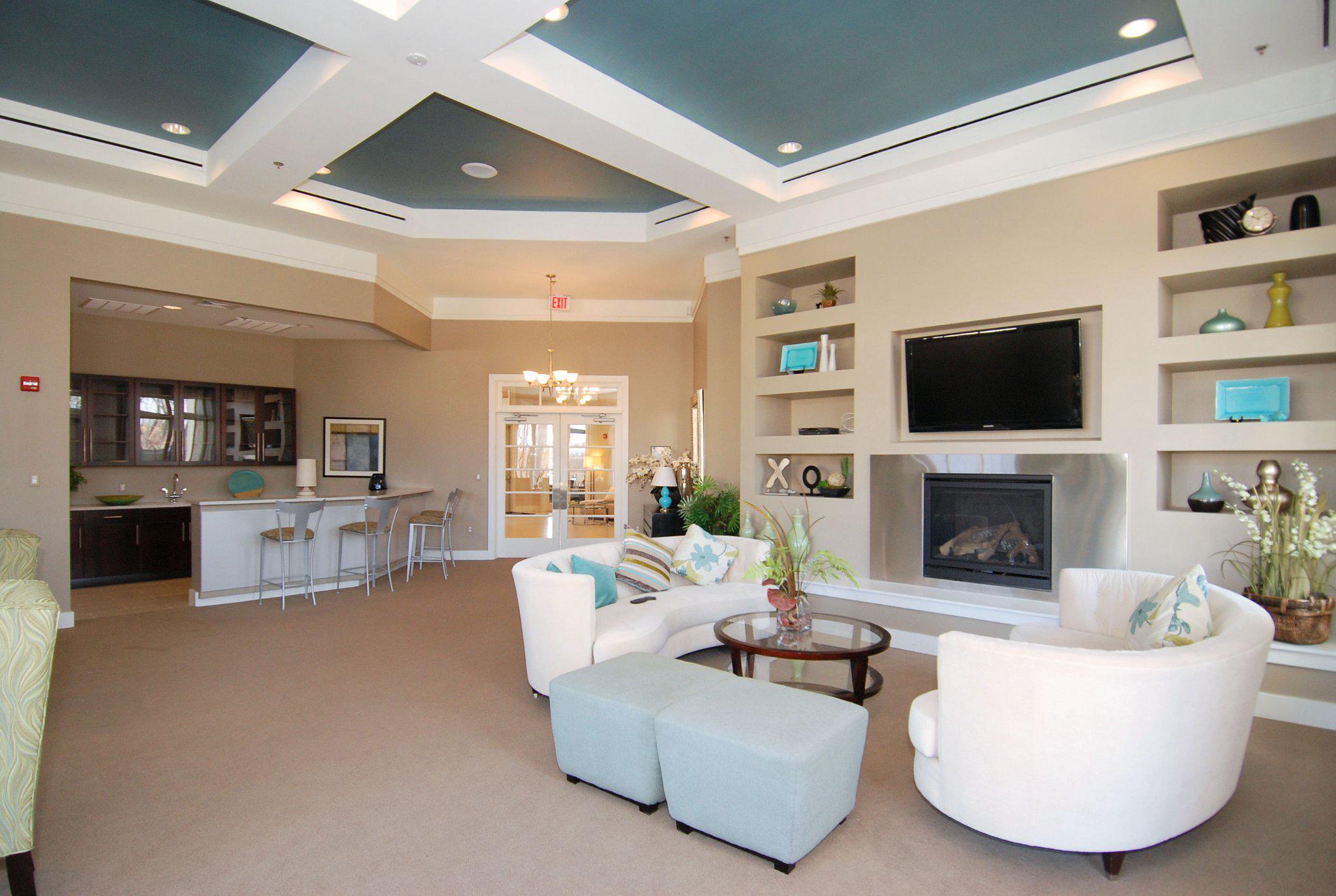 LANSDOWNE TOWN CENTER - Residential