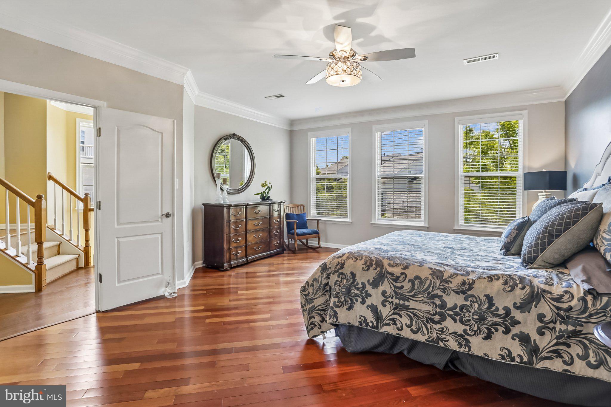 LANSDOWNE TOWN CENTER - Residential