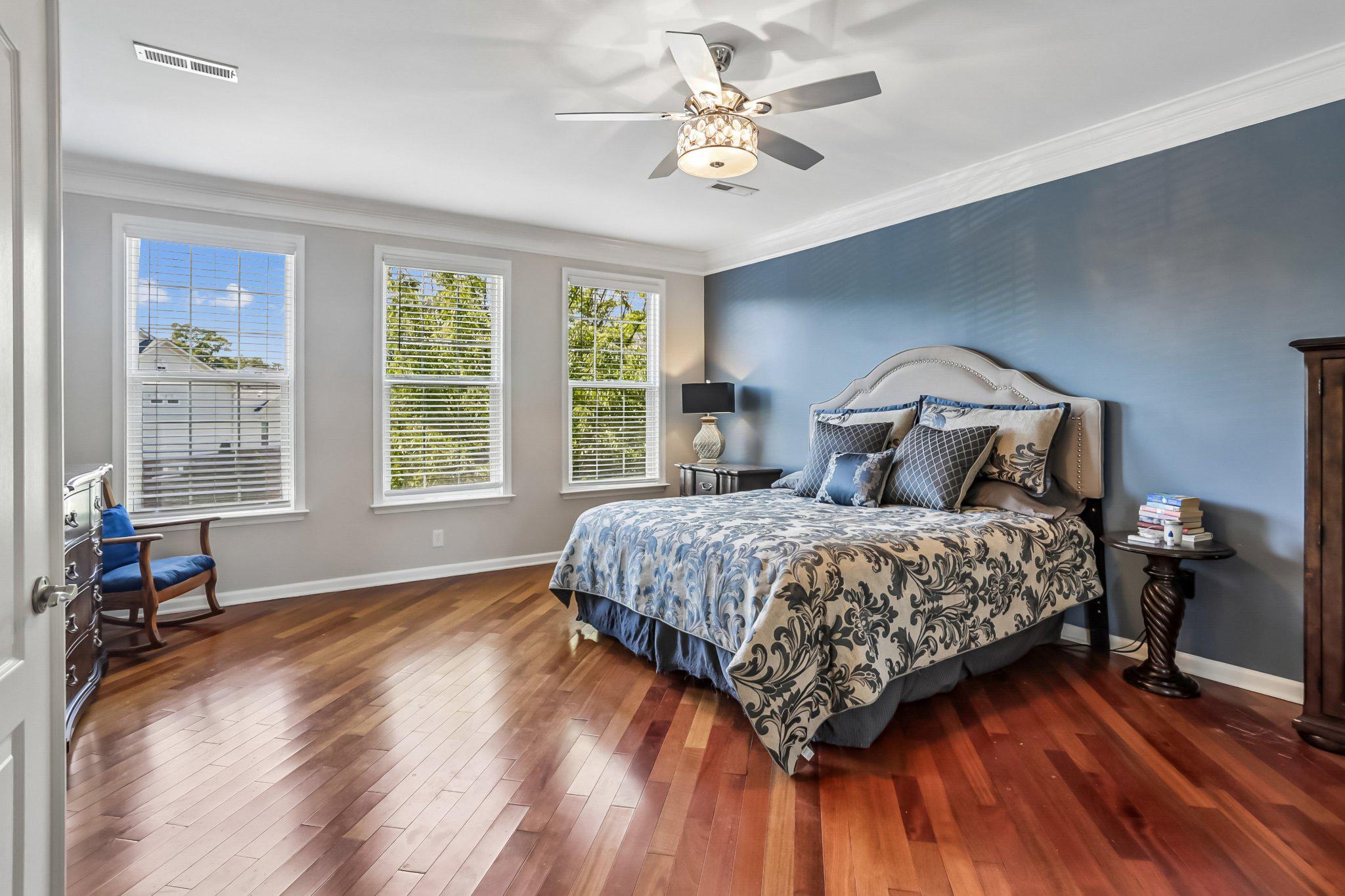 LANSDOWNE TOWN CENTER - Residential