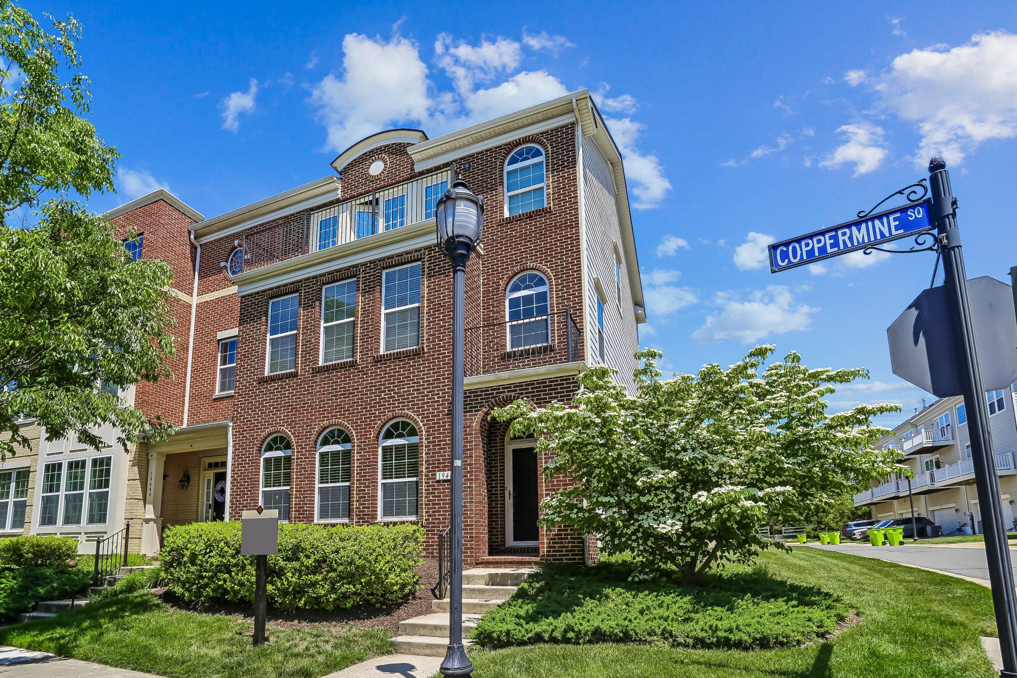 LANSDOWNE TOWN CENTER - Residential