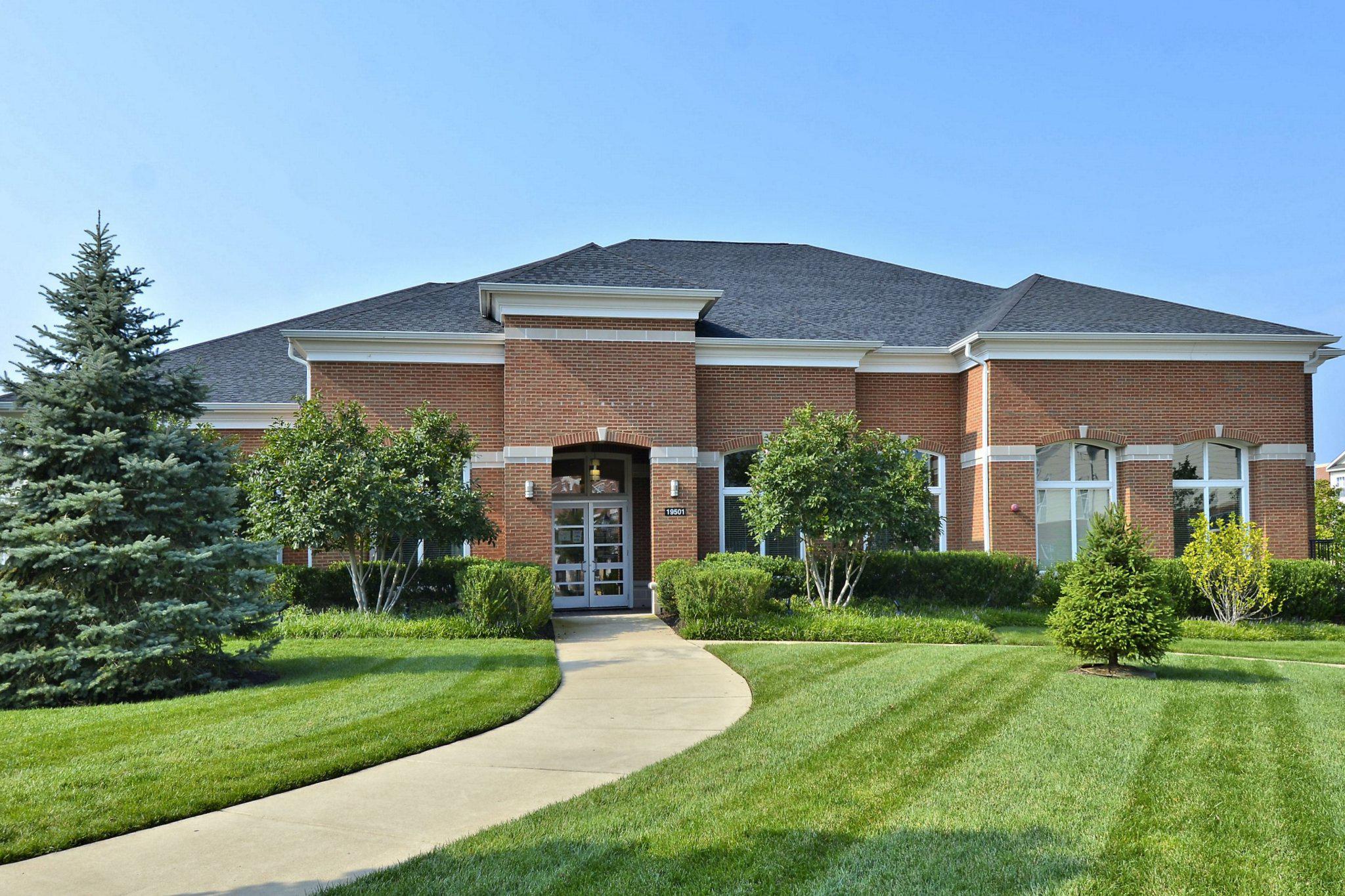 LANSDOWNE TOWN CENTER - Residential