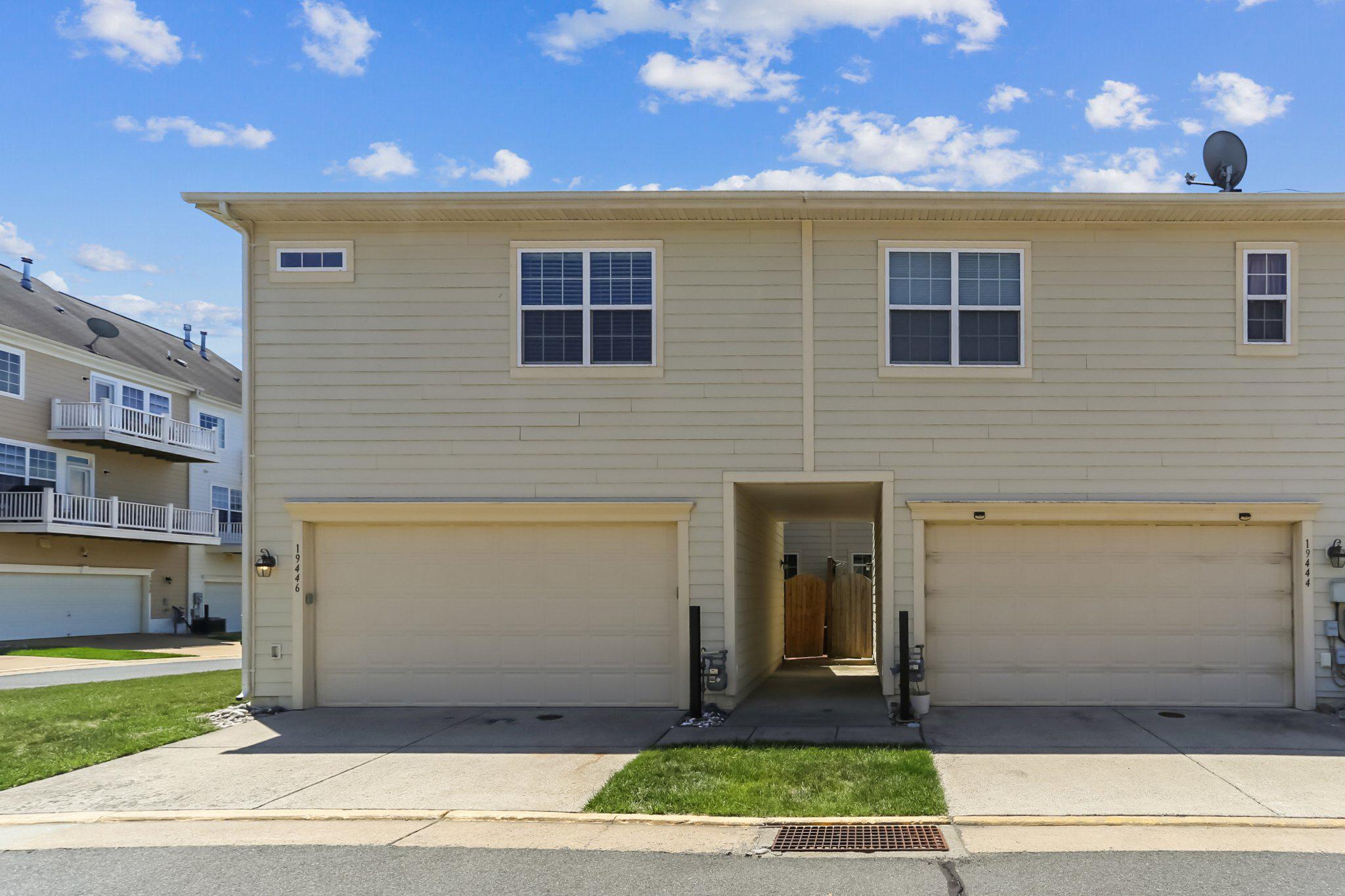 LANSDOWNE TOWN CENTER - Residential