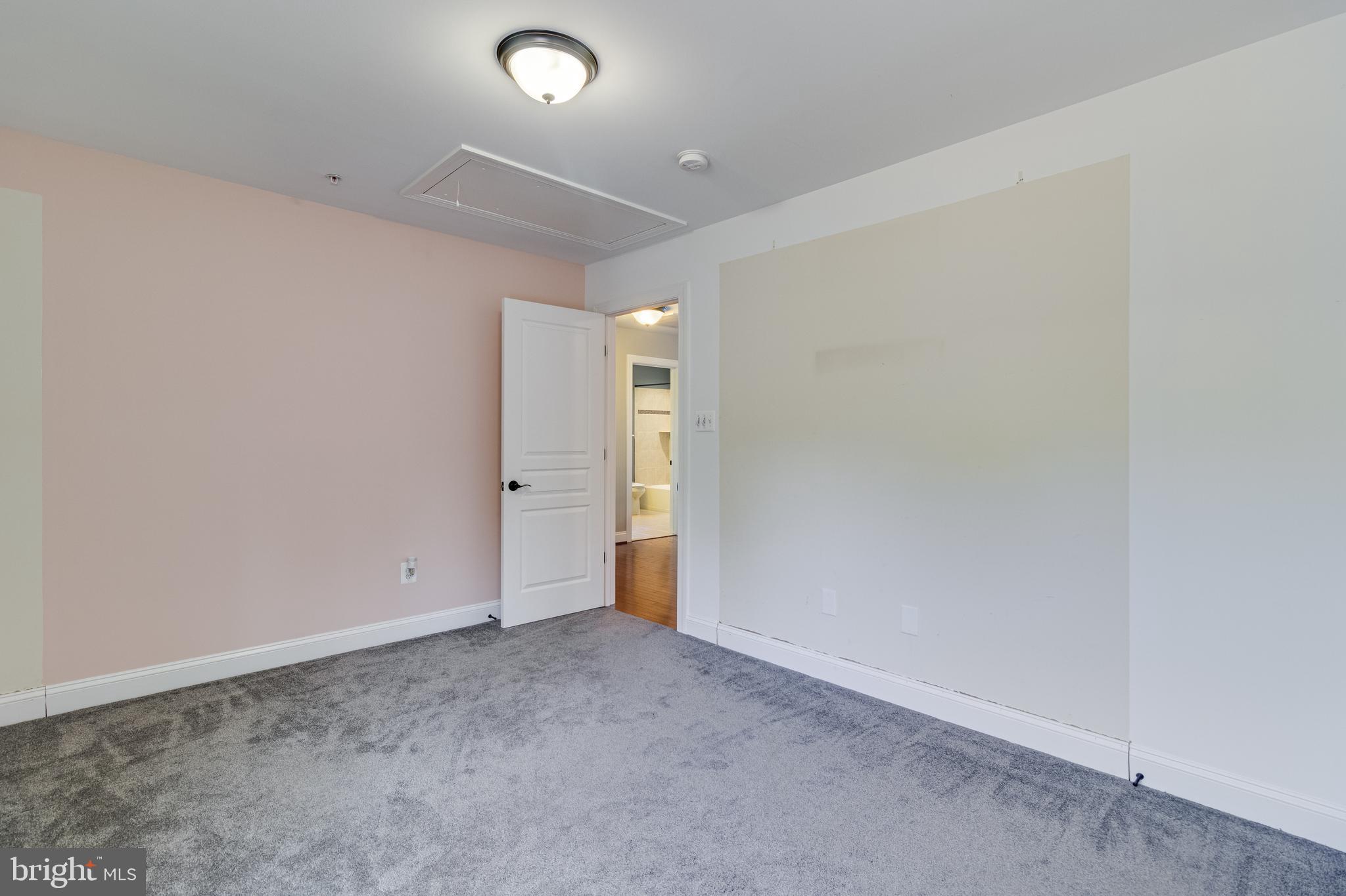 COACHMAN'S PATH - Residential
