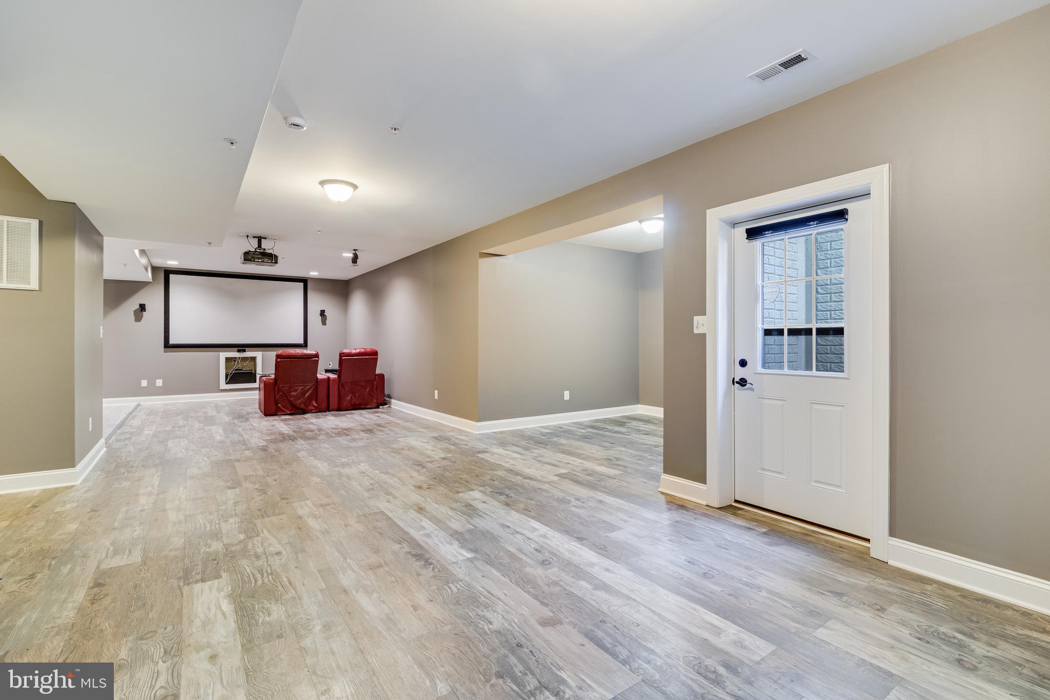COACHMAN'S PATH - Residential