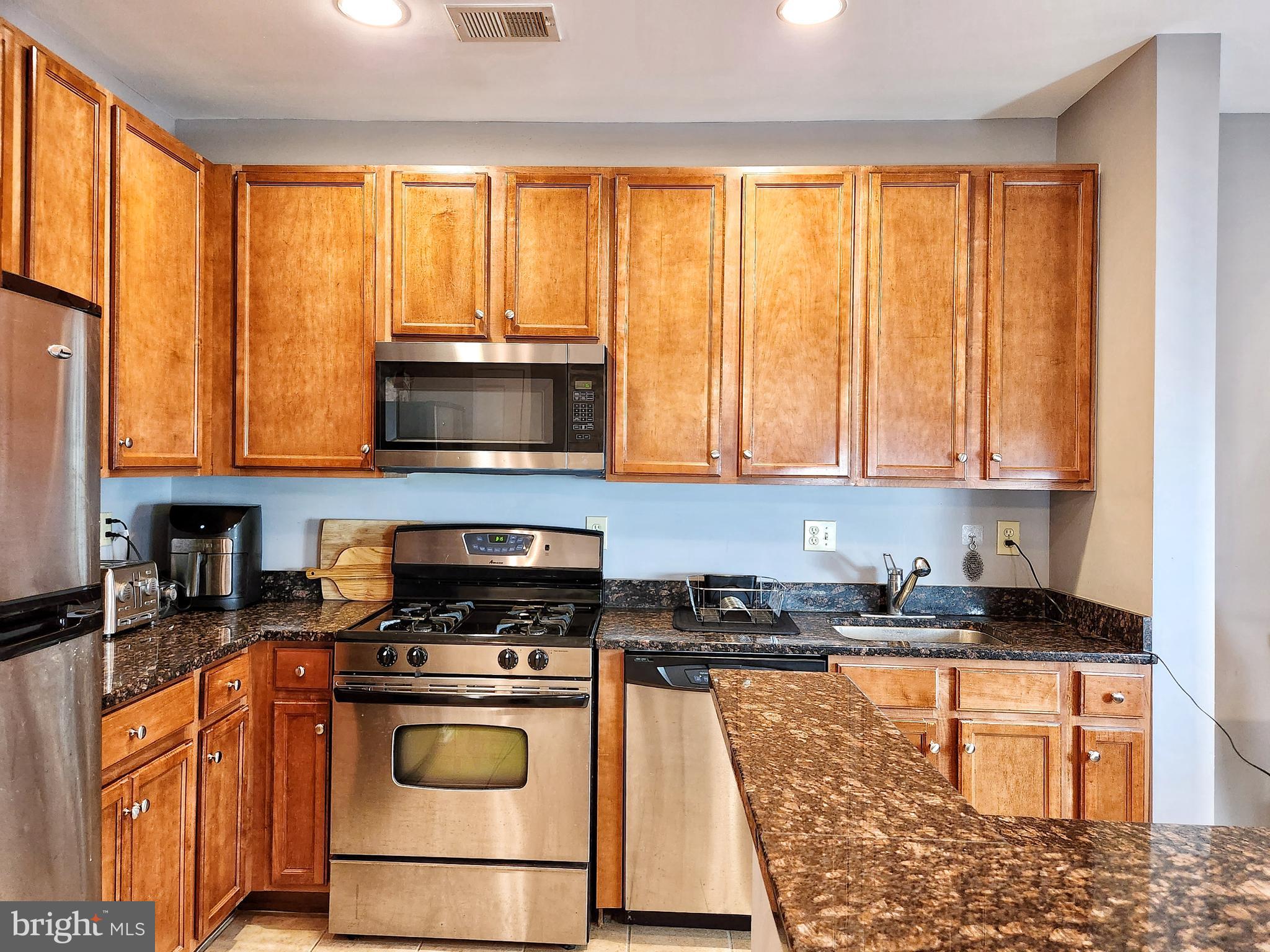 HALSTEAD AT THE METRO - Residential Lease