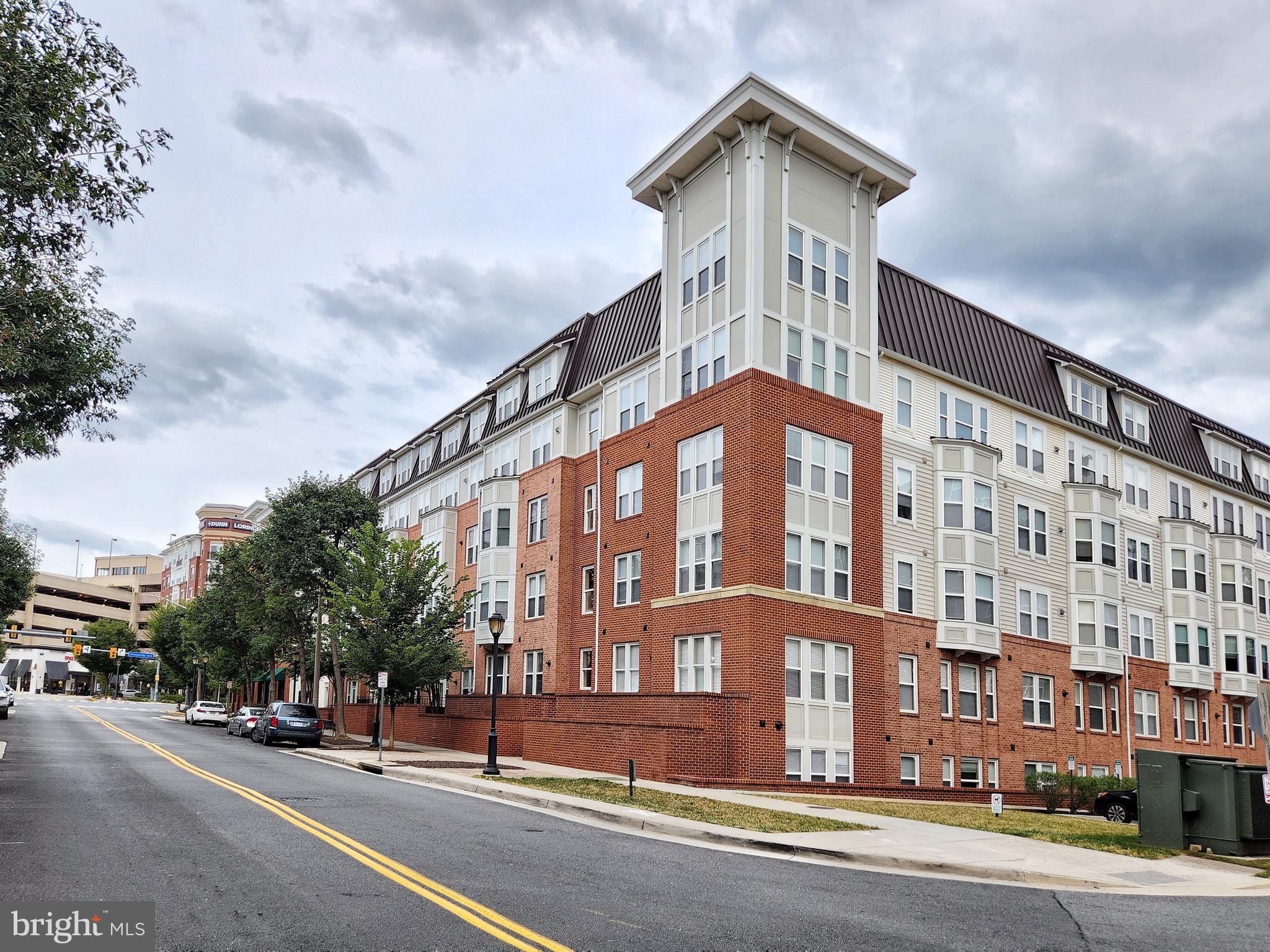 HALSTEAD AT THE METRO - Residential Lease