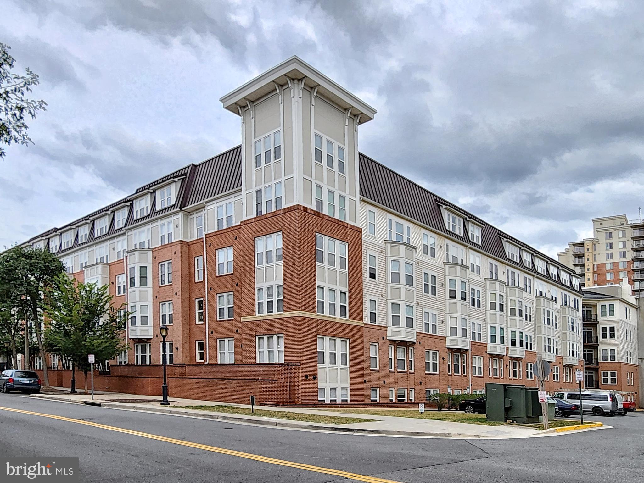 HALSTEAD AT THE METRO - Residential Lease