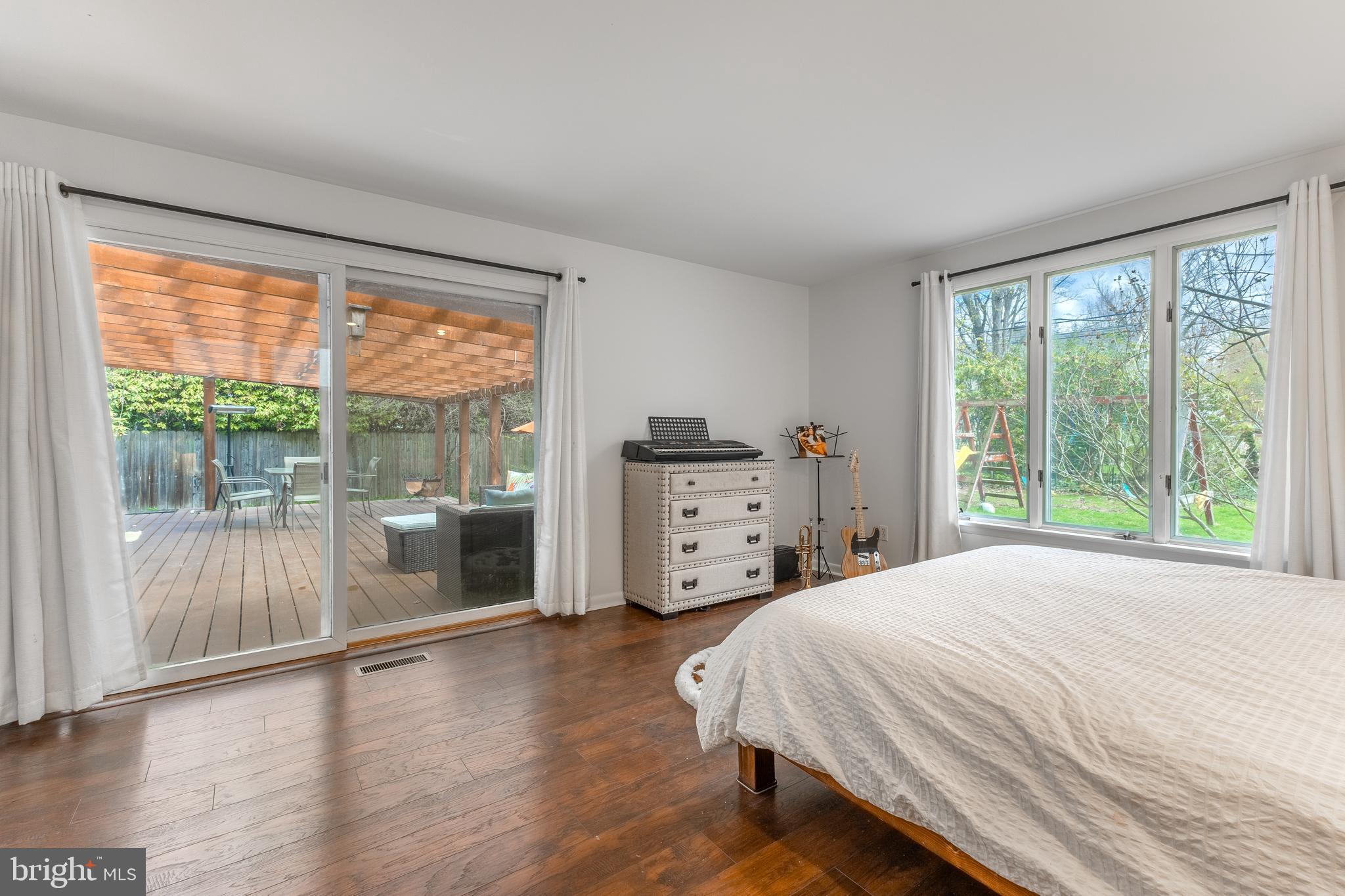 HOLMES-FOSTER - Residential