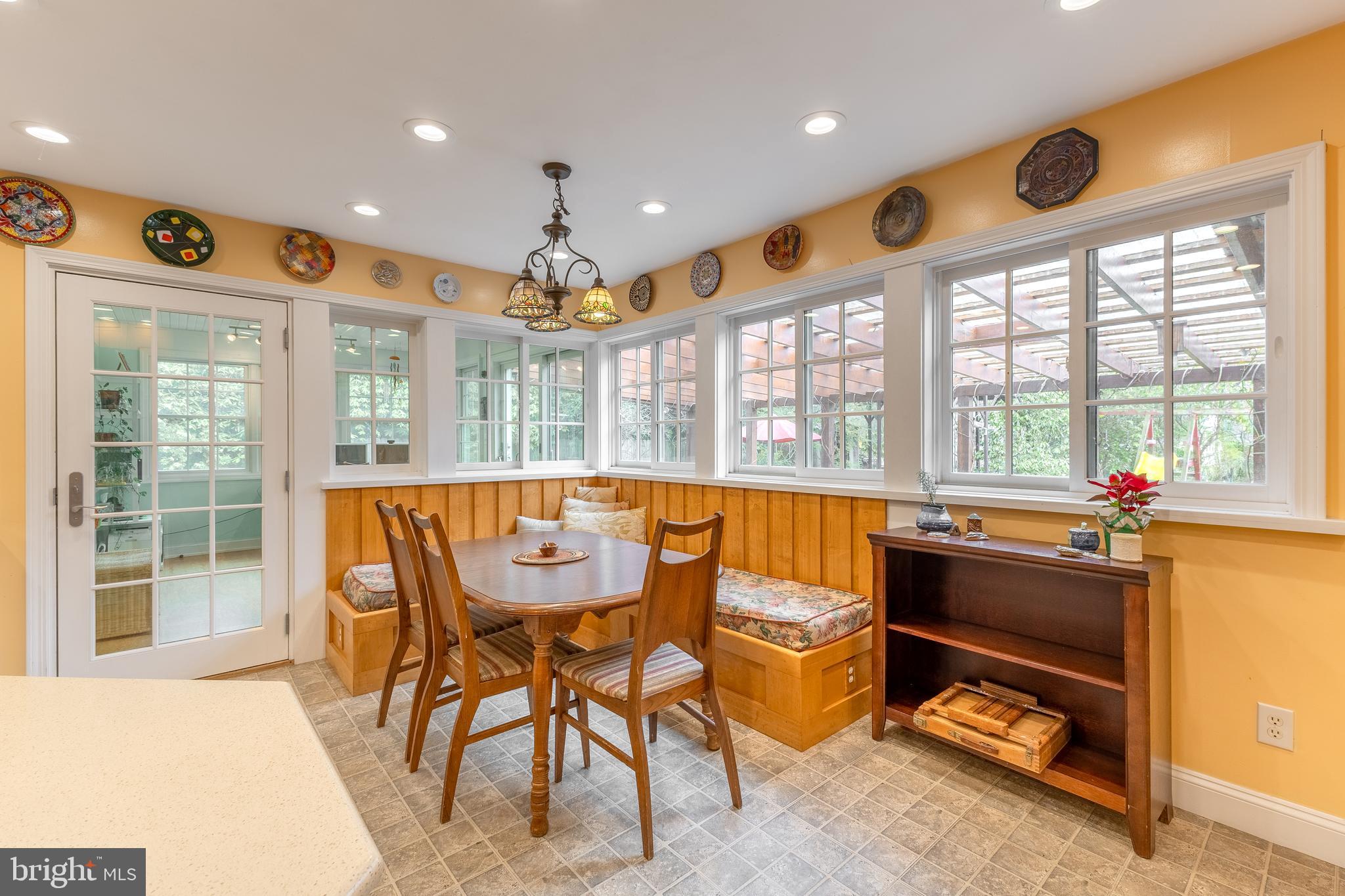 HOLMES-FOSTER - Residential