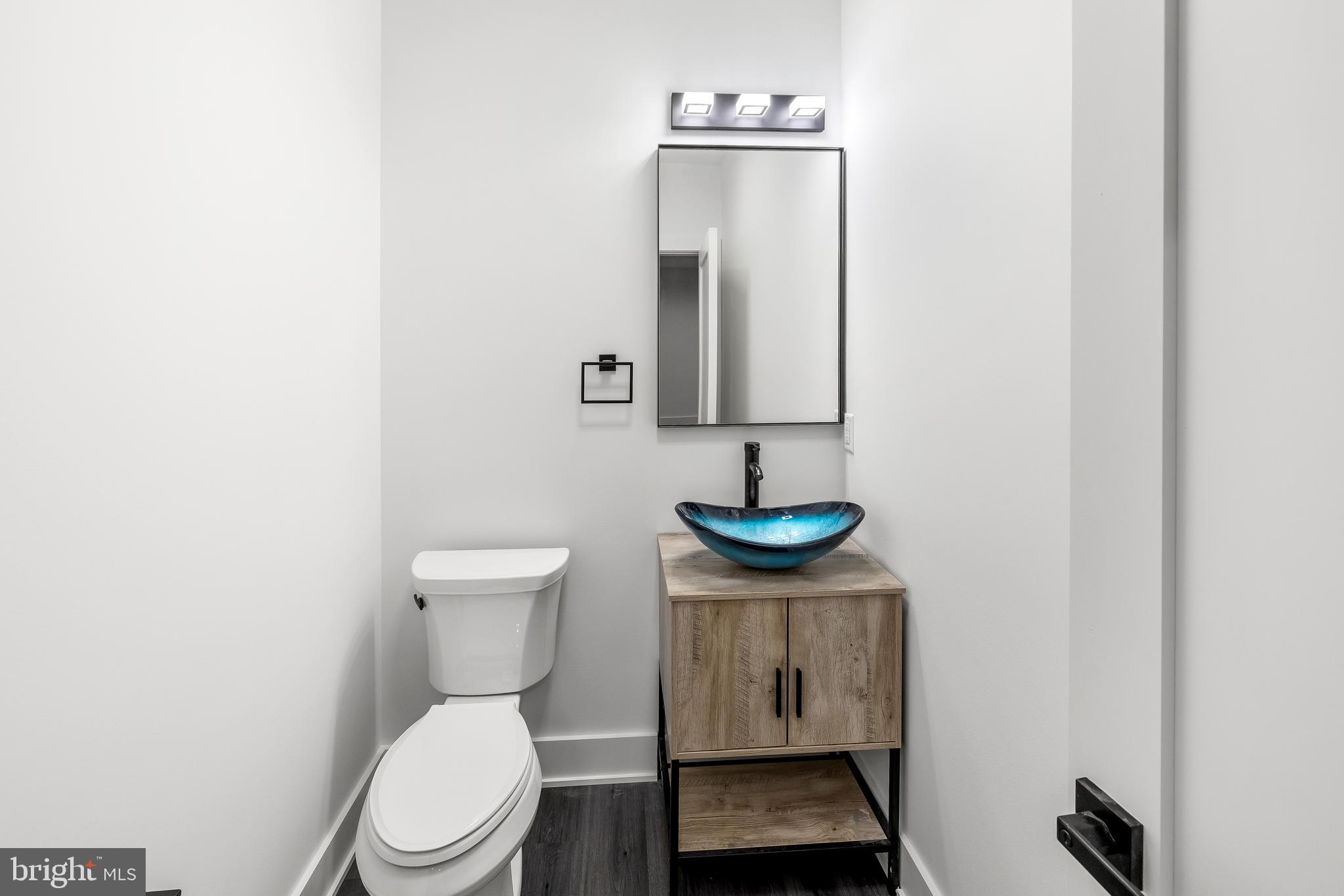 FOXWOOD MANOR - Residential