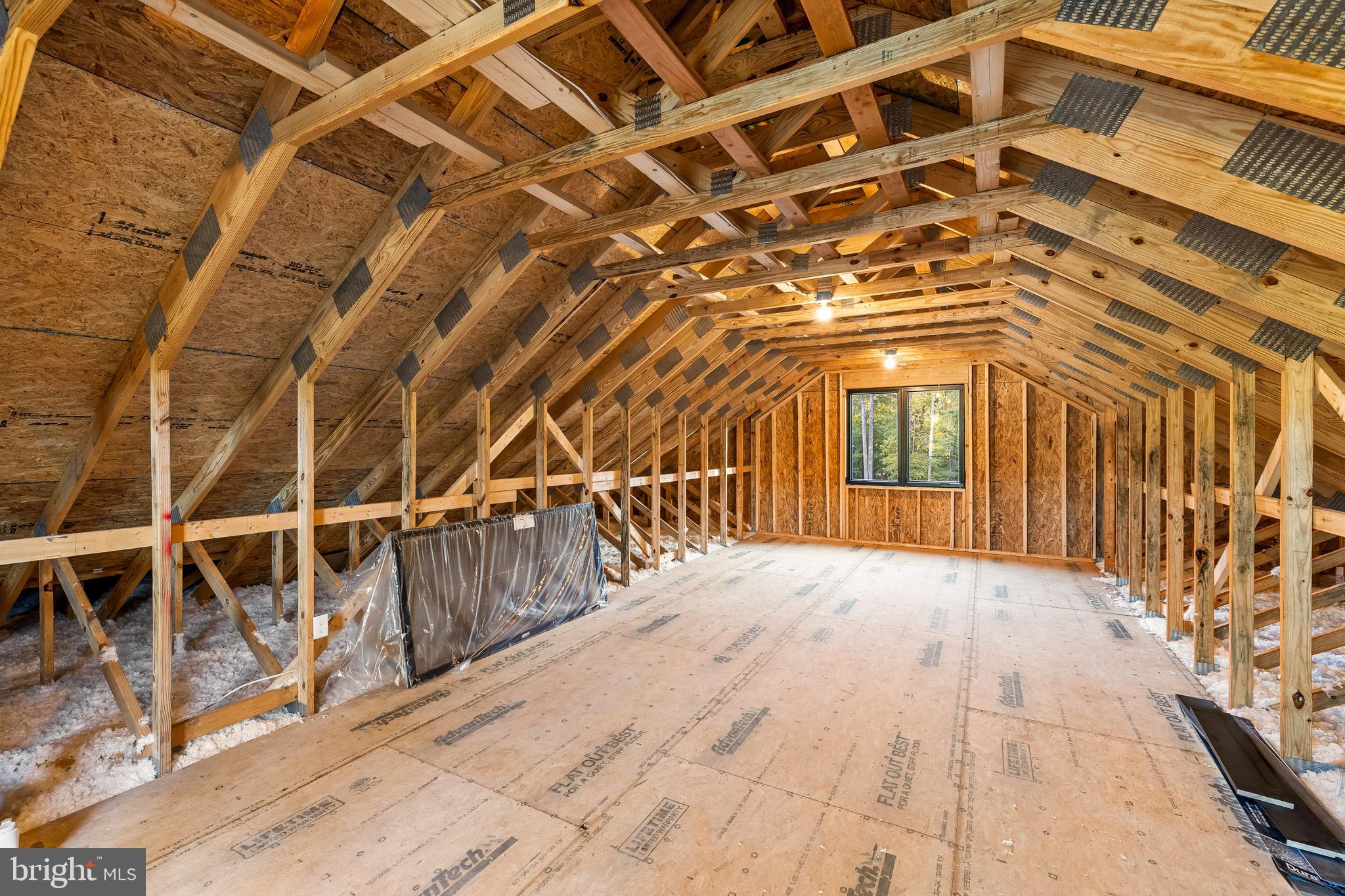 FOXWOOD MANOR - Residential