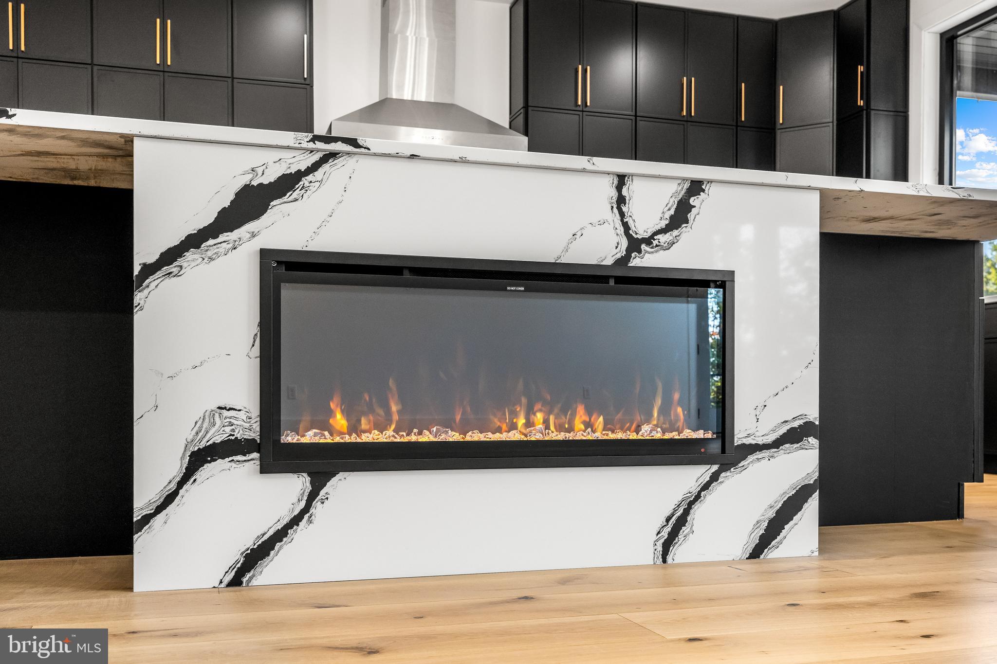 FOXWOOD MANOR - Residential