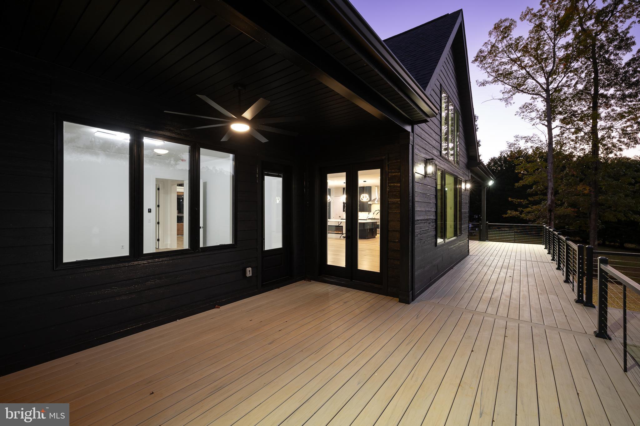 FOXWOOD MANOR - Residential