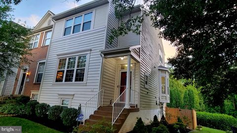 3283 GINA PLACE WOODBRIDGE VA 22193