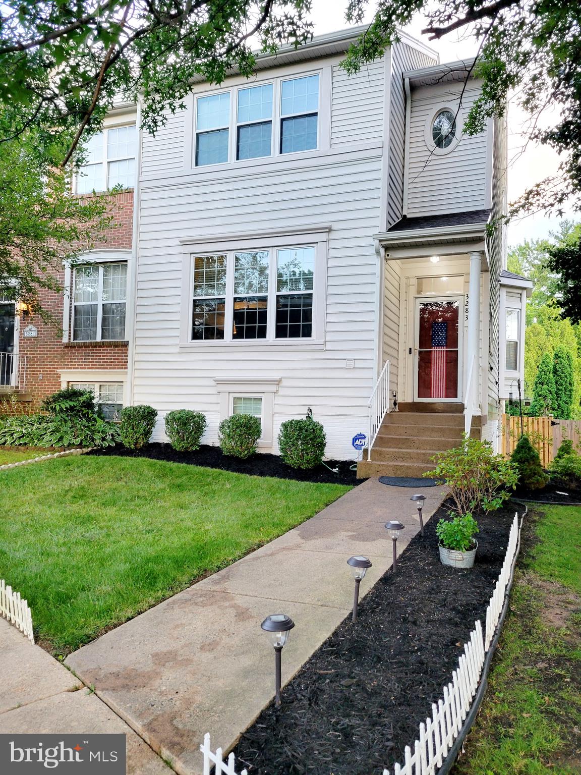 3283 GINA PLACE