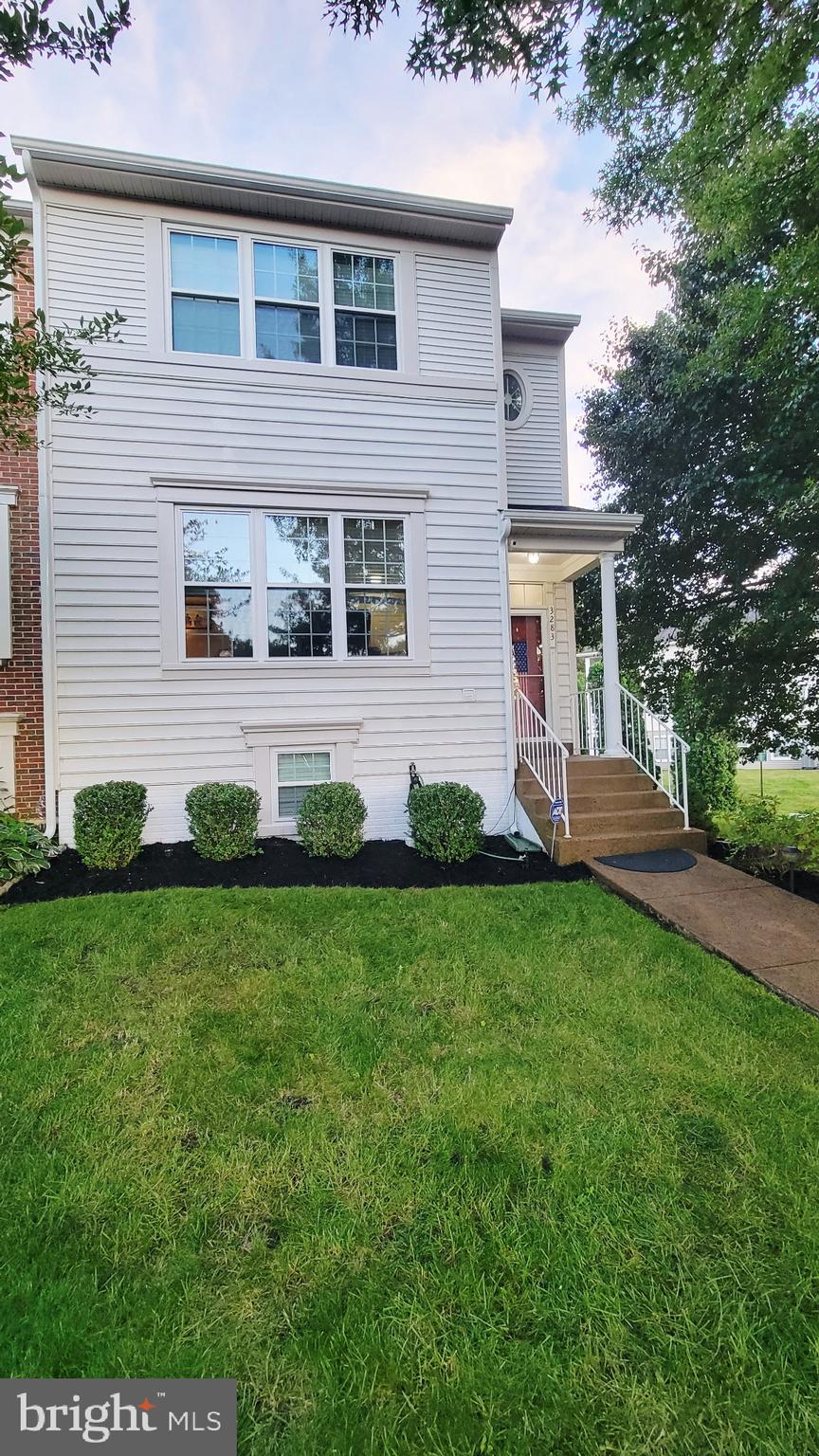 3283 GINA PLACE