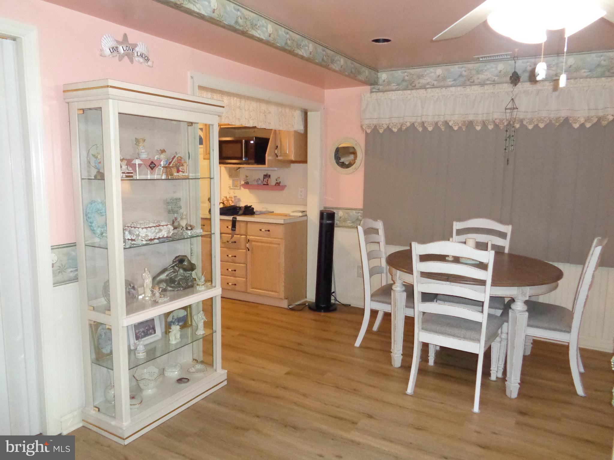 CROYDON ACRES - Residential