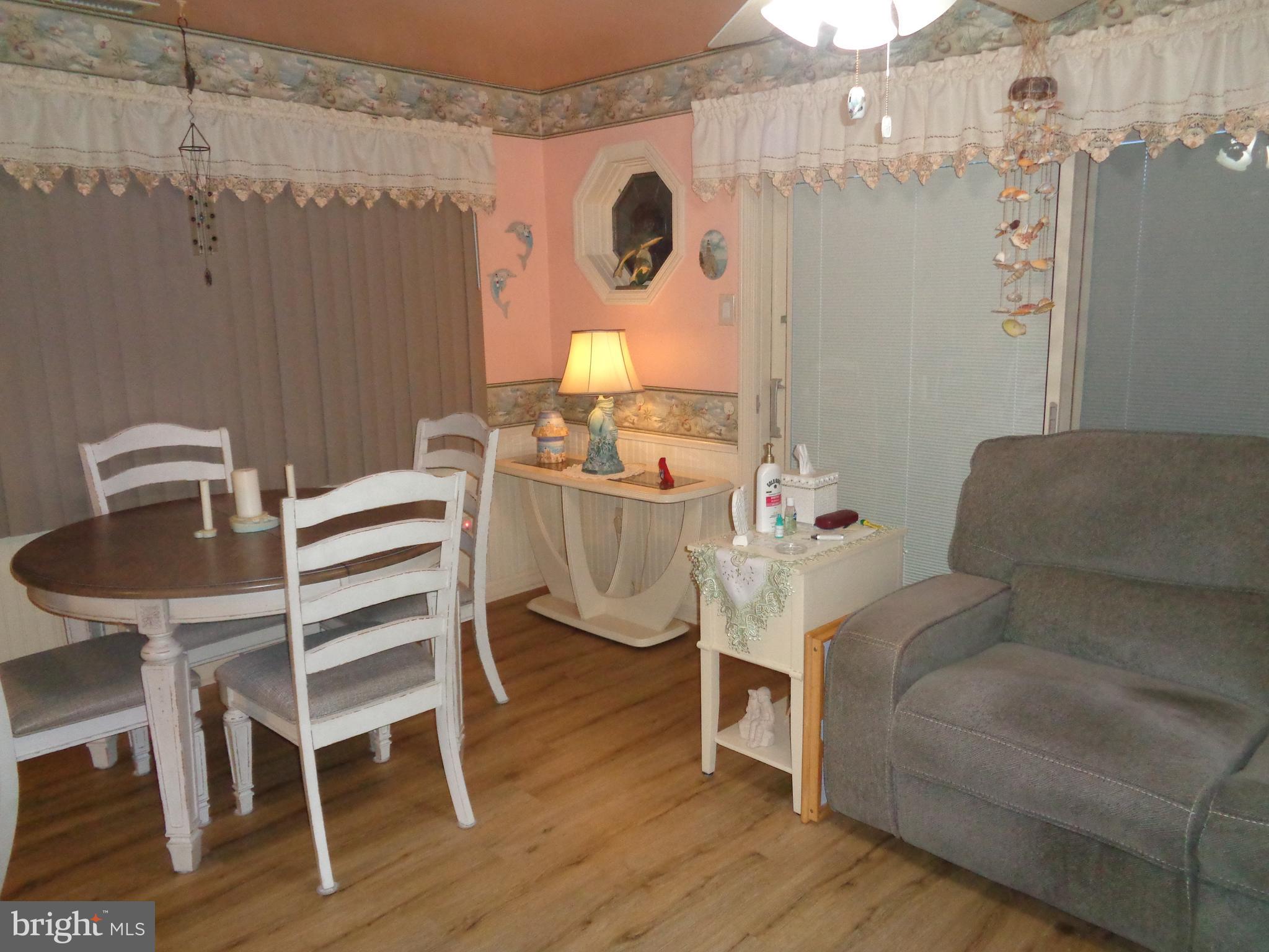 CROYDON ACRES - Residential