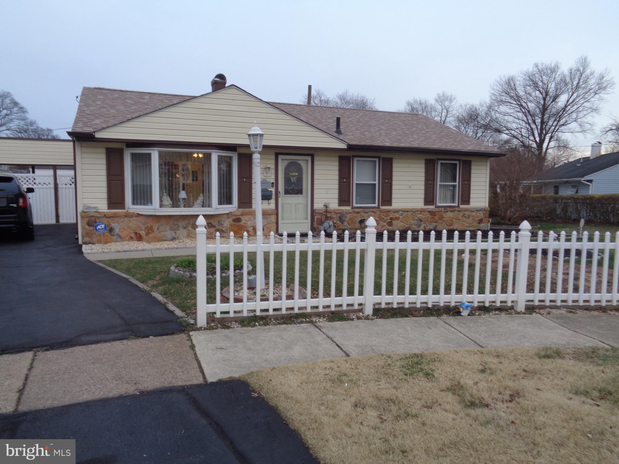 CROYDON ACRES - Residential