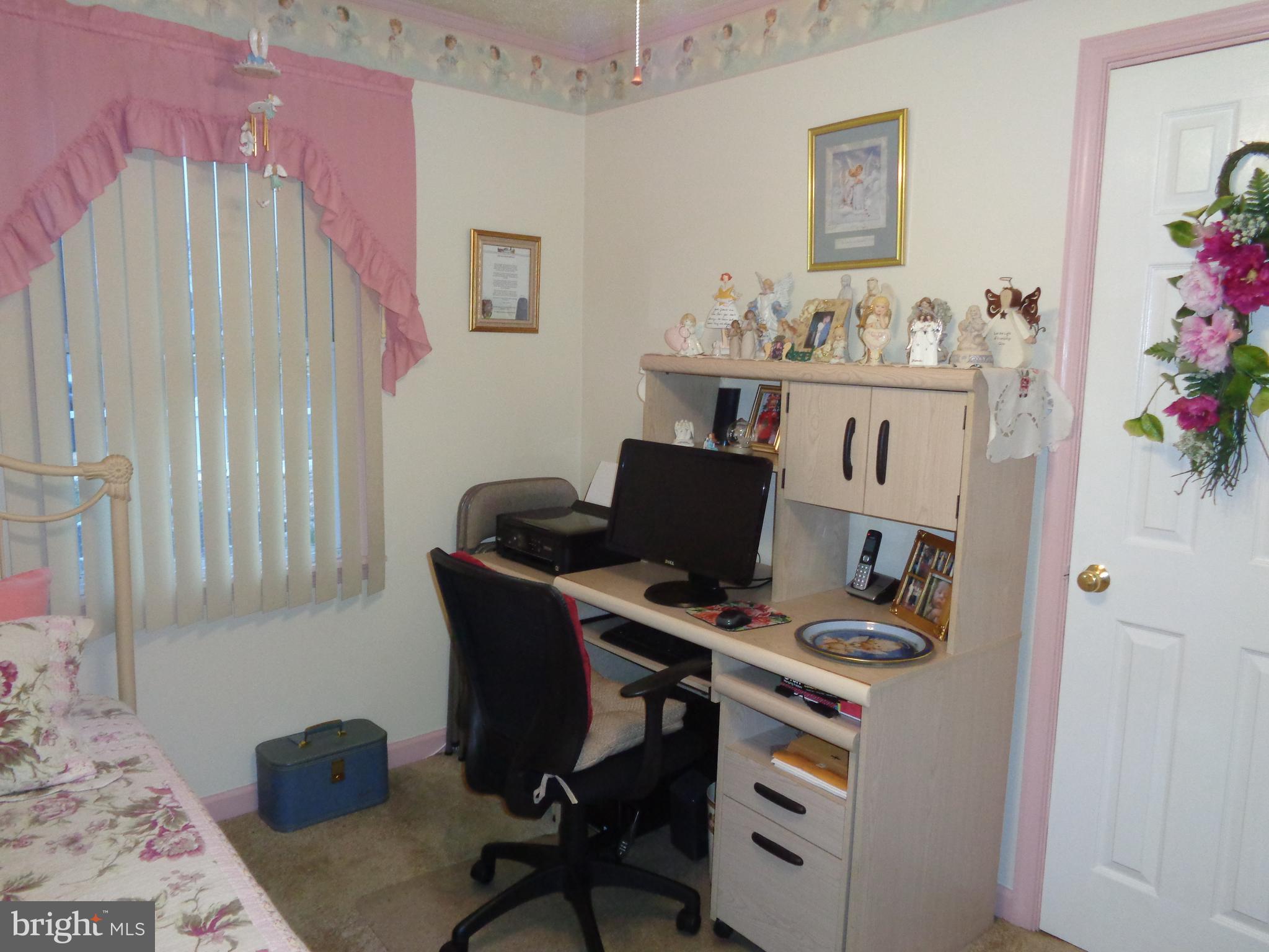 CROYDON ACRES - Residential