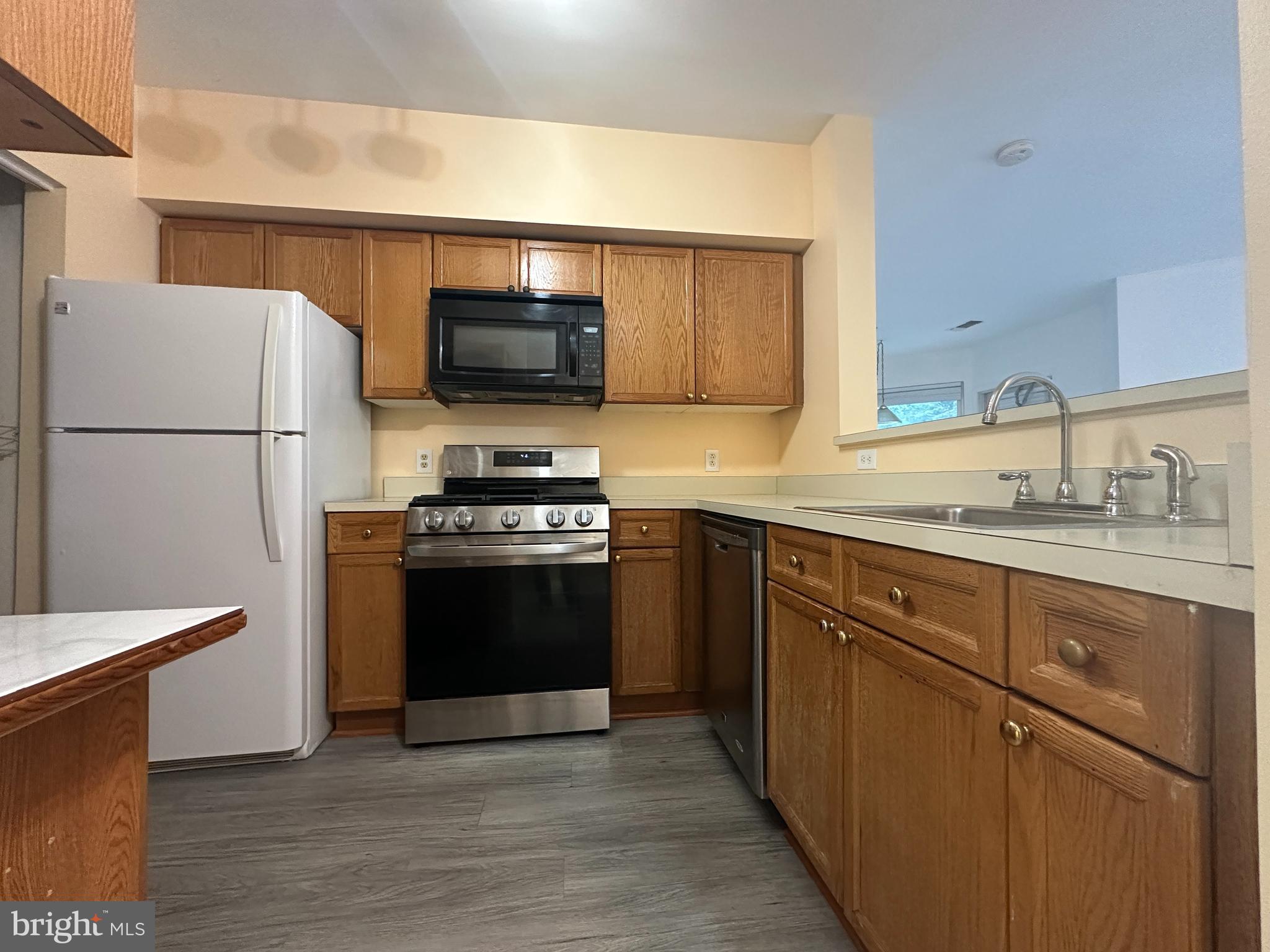 WORLDGATE CONDO - Residential Lease