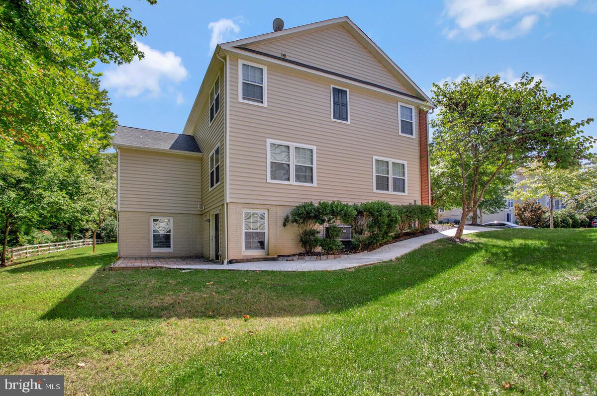 15444 SYMONDSBURY WAY