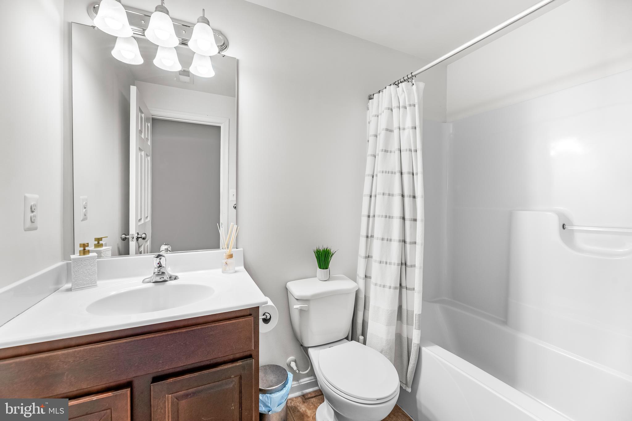 PRINCE FREDERICK CROSSING - Residential