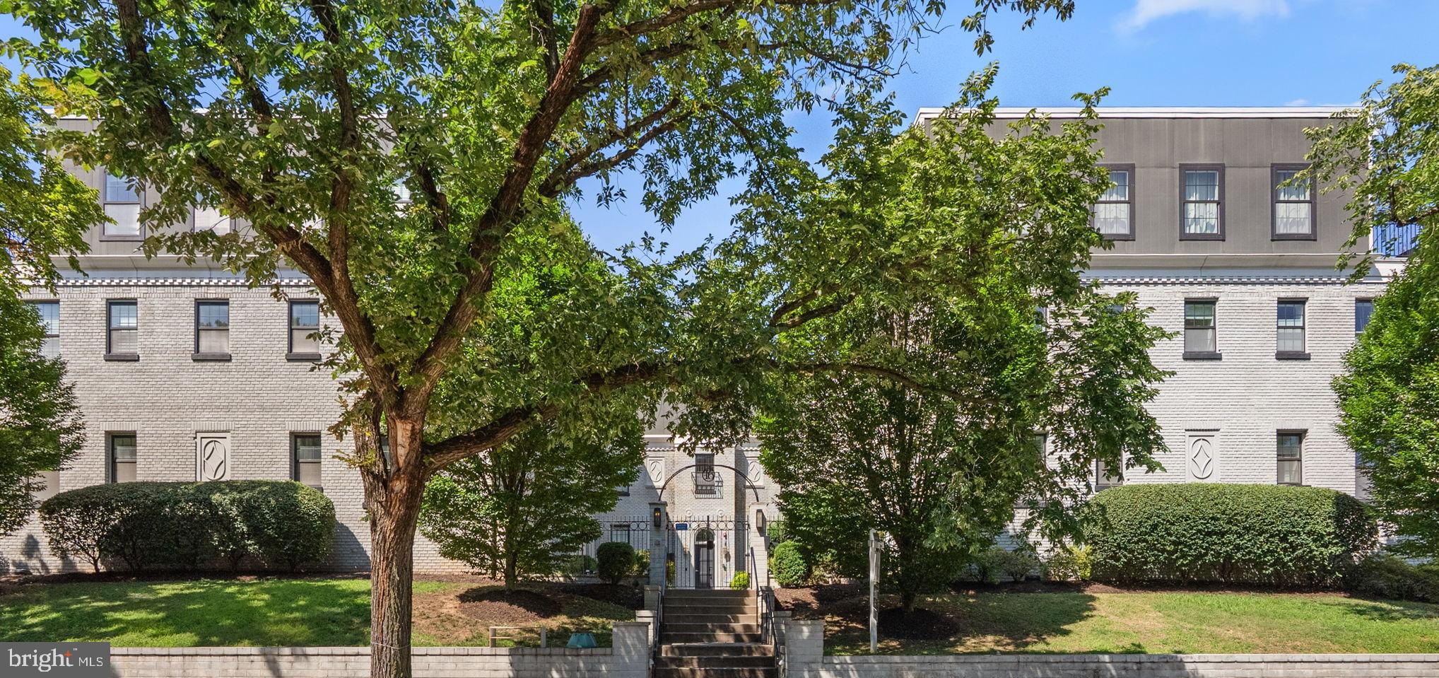 16 17TH STREET NE 112