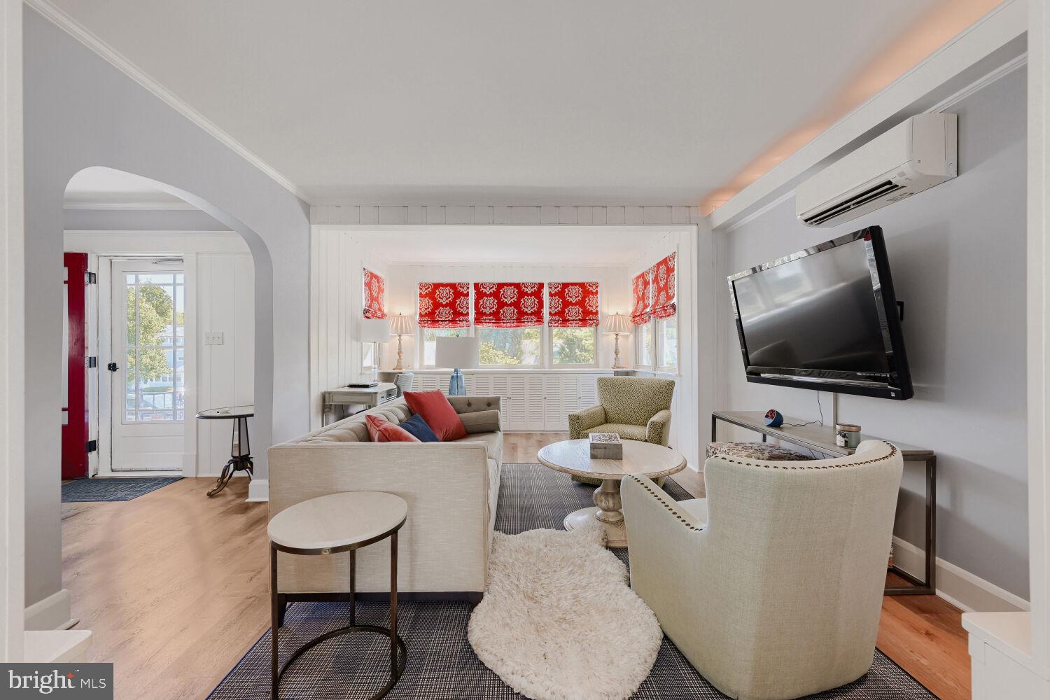 NORTH HALETHORPE - Residential