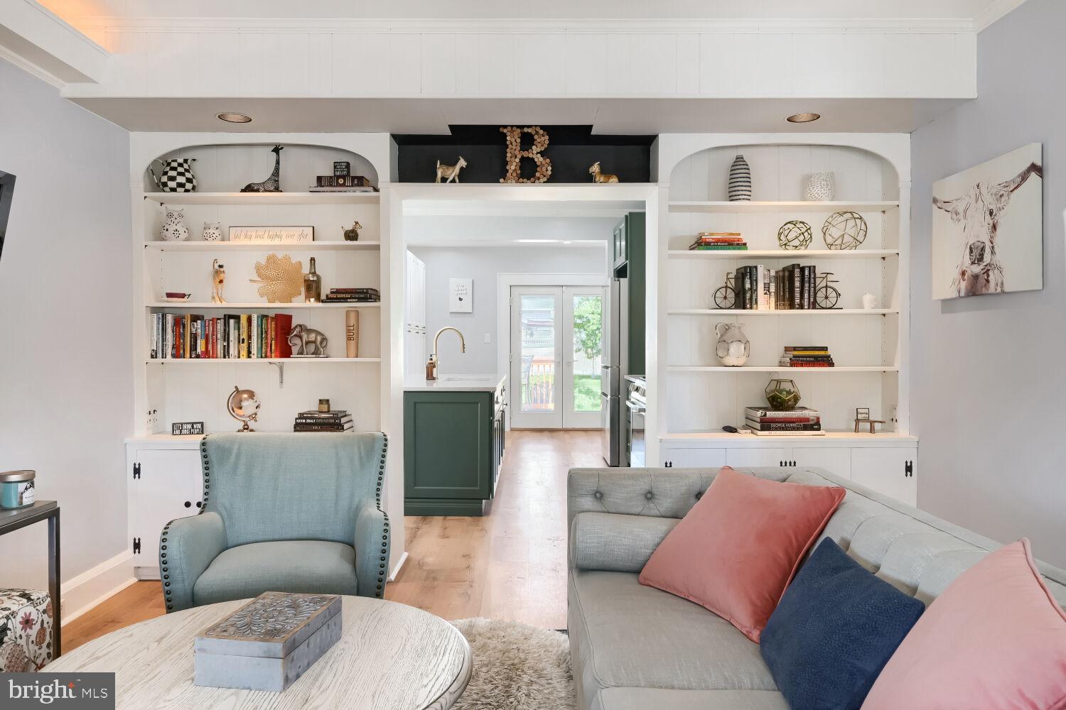 NORTH HALETHORPE - Residential