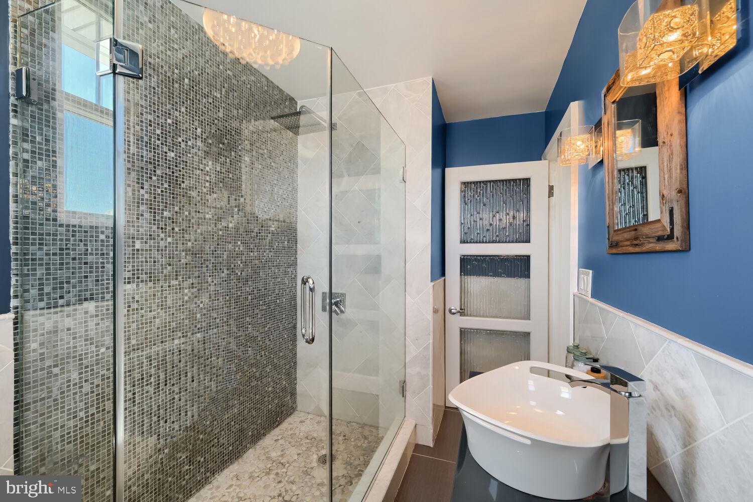 NORTH HALETHORPE - Residential