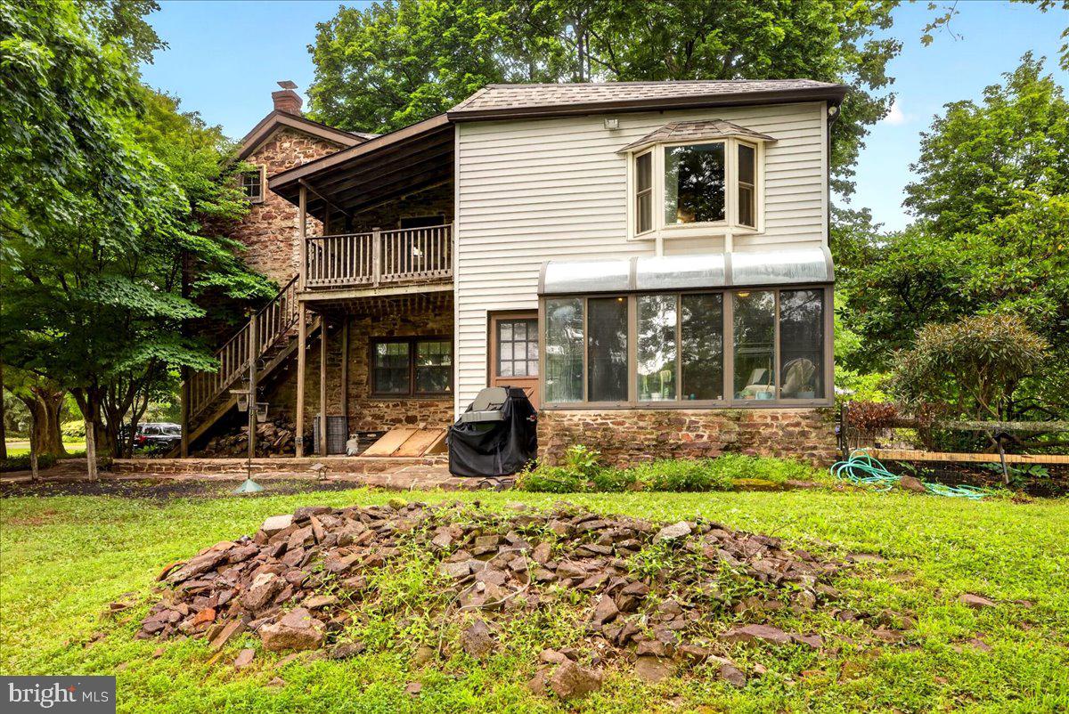 2527 HILLTOWN PIKE