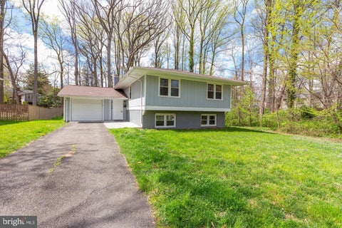 Homes For Rent - 4106 Lamarre Drive<br/> FAIRFAX, VA 22030