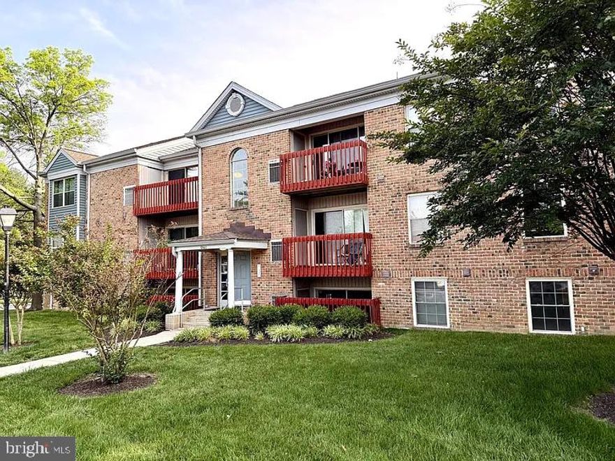Nestled within the serene enclave of Waterford Landing, this exquisite one-bedroom, one-bathroom unit offers a harmonious blend of comfort and sophistication. Built in 1989, this charming garden-style apartment exudes timeless elegance, featuring classic brick construction that stands as a testament to quality craftsmanship. Step inside to discover a thoughtfully designed living space that invites relaxation and tranquility. The separate living area provides an ideal setting for both intimate gatherings and quiet evenings at home. Natural light pours in through well-placed windows, creating a warm and inviting atmosphere that makes every moment spent here feel special. The well-appointed kitchen is ready for your culinary adventures, offering ample space for meal preparation and entertaining. With convenient washer and dryer hookups, daily chores become a breeze, allowing you to focus on enjoying the finer things in life. The community at Waterford Landing is designed for those who appreciate the ease of maintenance-free living. The association fee covers essential services such as common area maintenance, insurance, and snow removal, ensuring that your surroundings remain pristine year-round. Enjoy the peace of mind that comes with living in a well-managed community, where every detail is taken care of. The surrounding area offers a wealth of outdoor activities and scenic views, perfect for leisurely strolls or invigorating hikes. This residence is not just a home; it's a lifestyle that embraces comfort, convenience, and community. Whether you're a first-time buyer or looking to downsize, this charming unit in Waterford Landing is ready to welcome you home. Experience the perfect blend of style and comfort in a community that truly feels like a retreat from the everyday hustle. Don't miss the opportunity to make this delightful residence your own.