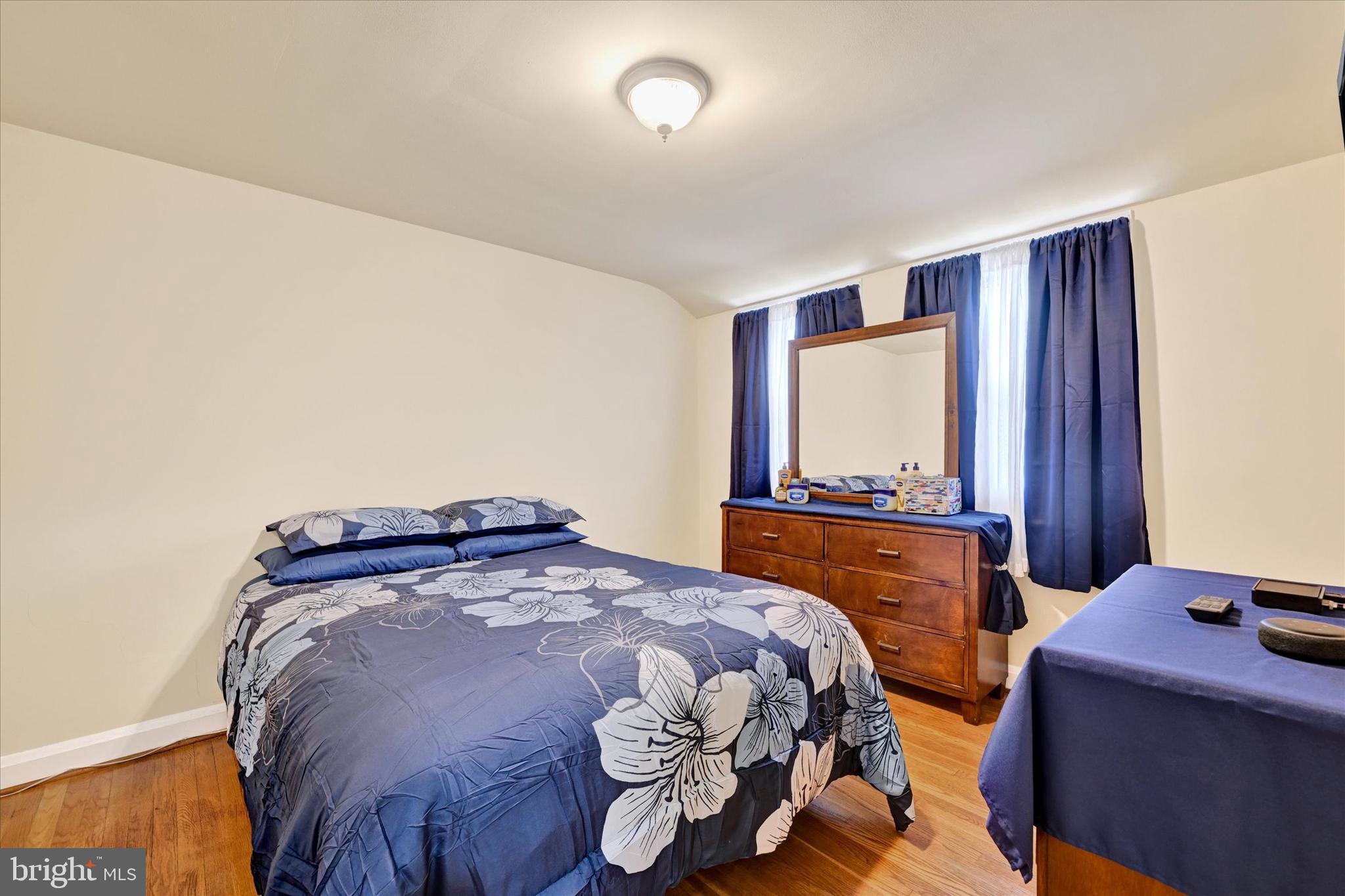 KNETTISHALL - Residential