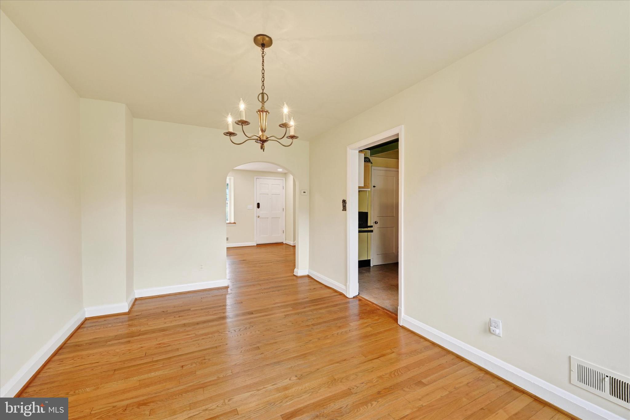 KNETTISHALL - Residential