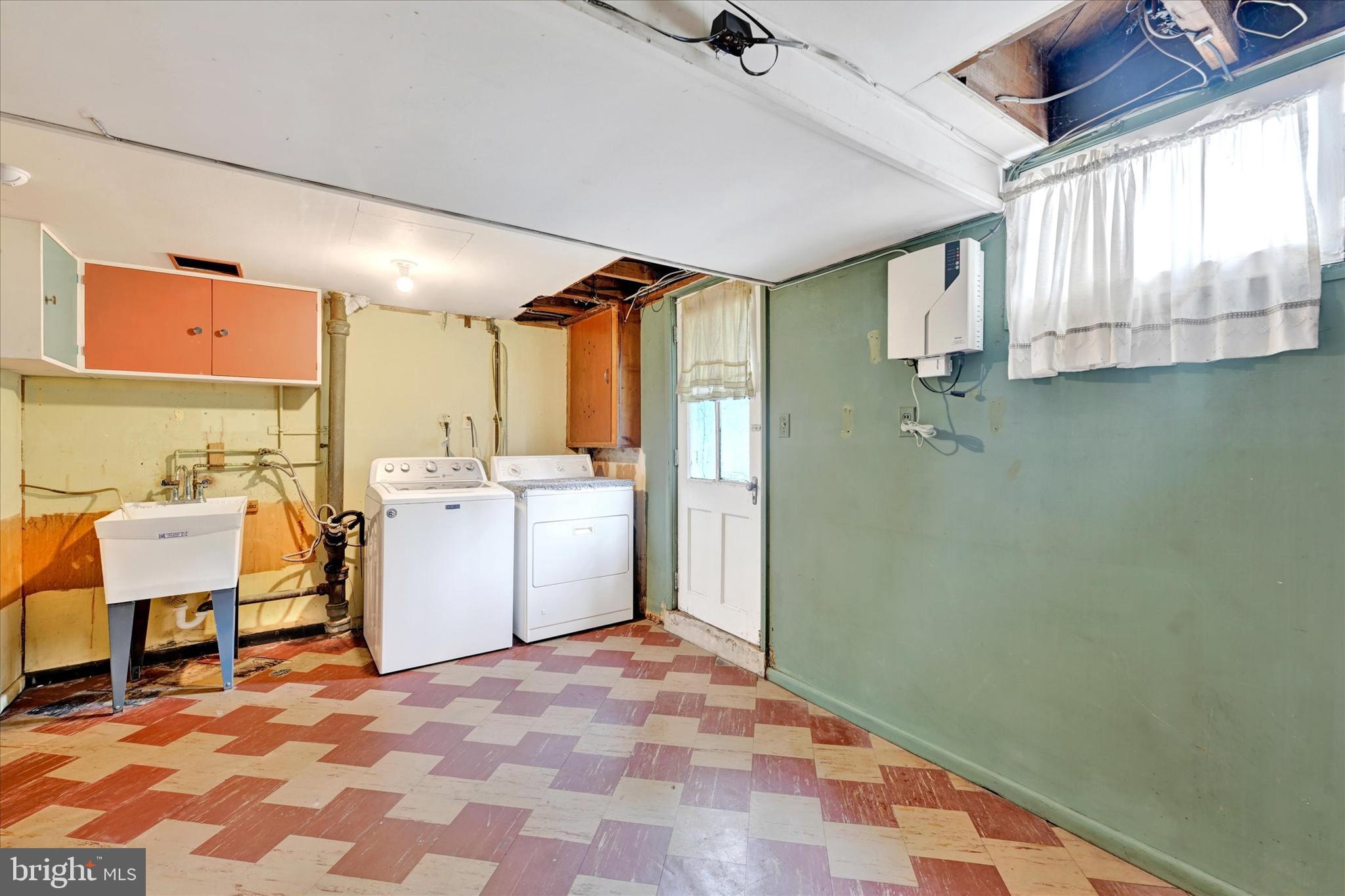 KNETTISHALL - Residential